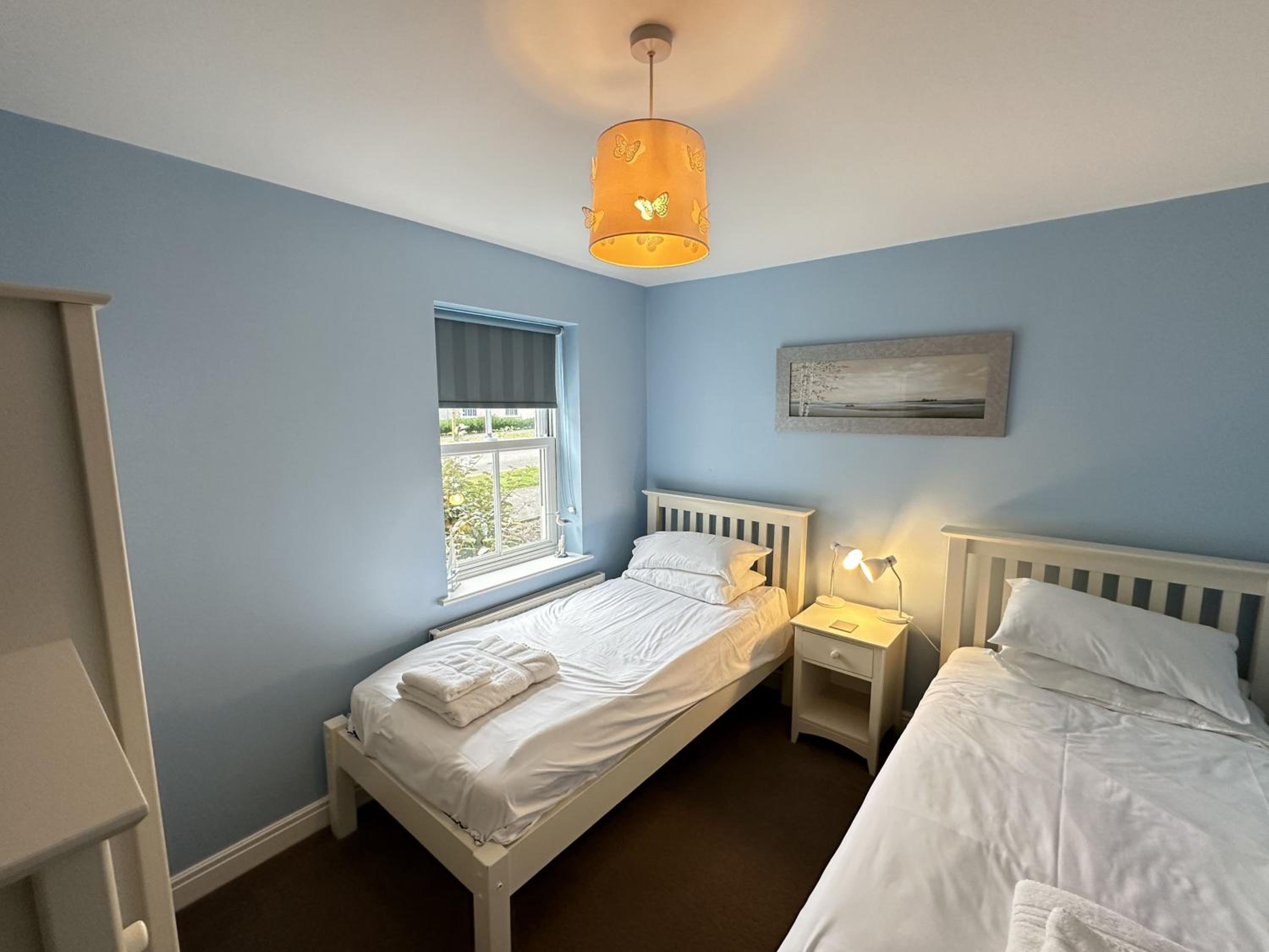 Greenwich Cottage - Part of the The Bay Filey Holiday Village with pool, gym and direct beach access, pub, restaurant, tennis and meadows walks