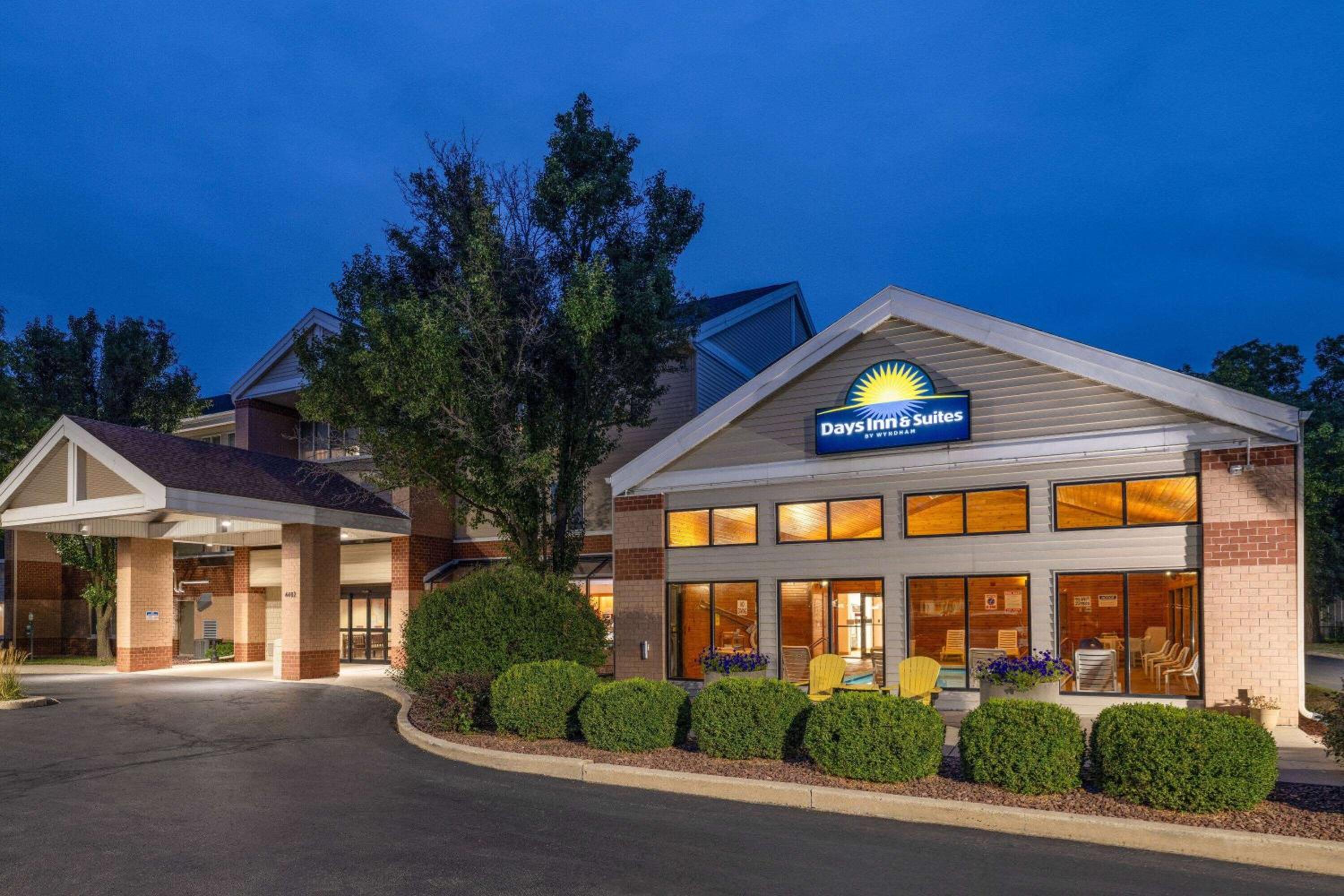 Hotel Days Inn & Suites by Wyndham Madison