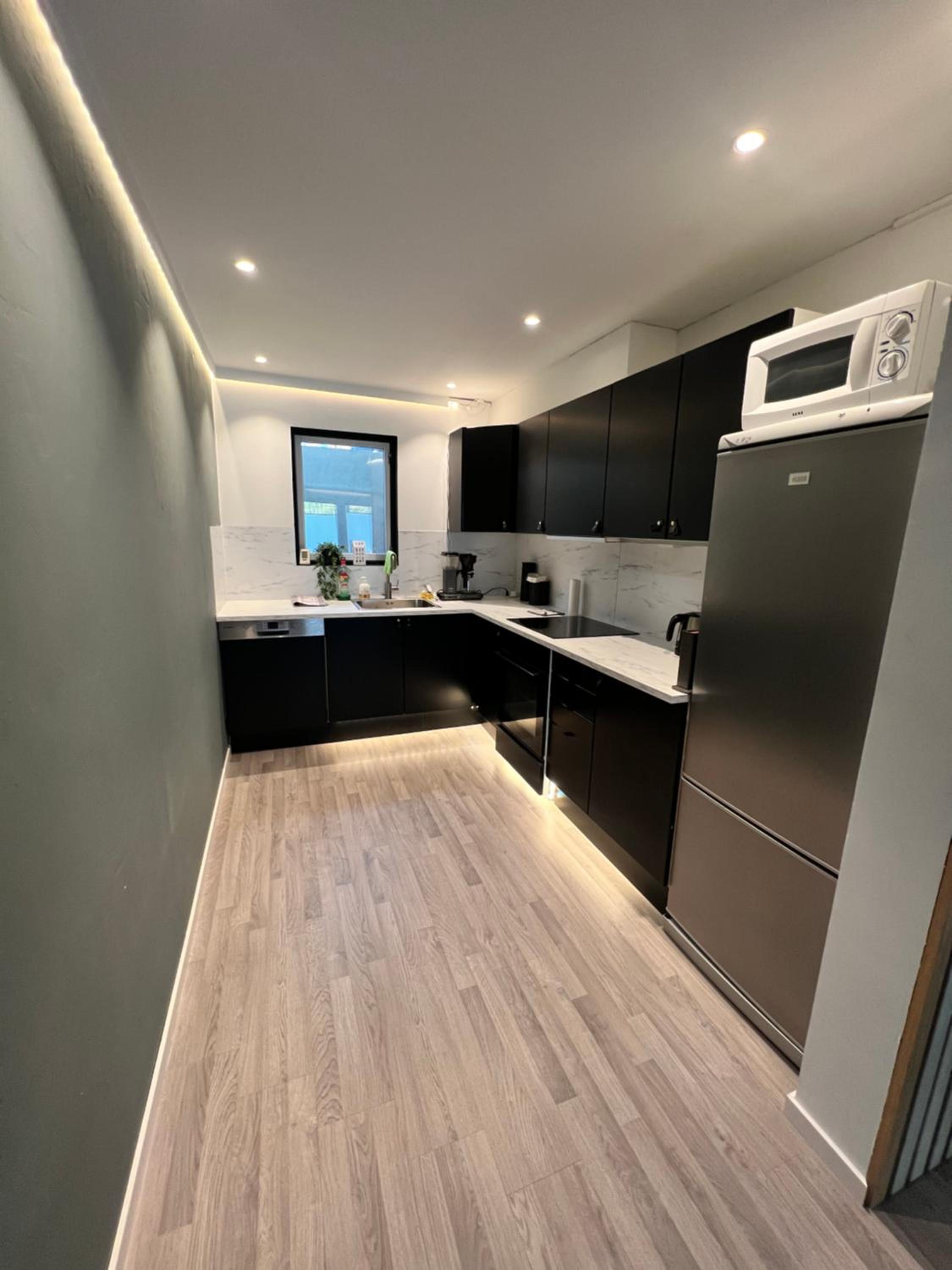 Fresh apartment near everything ! view 4