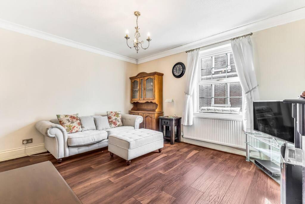 2 Bedroom Duplex Apartment