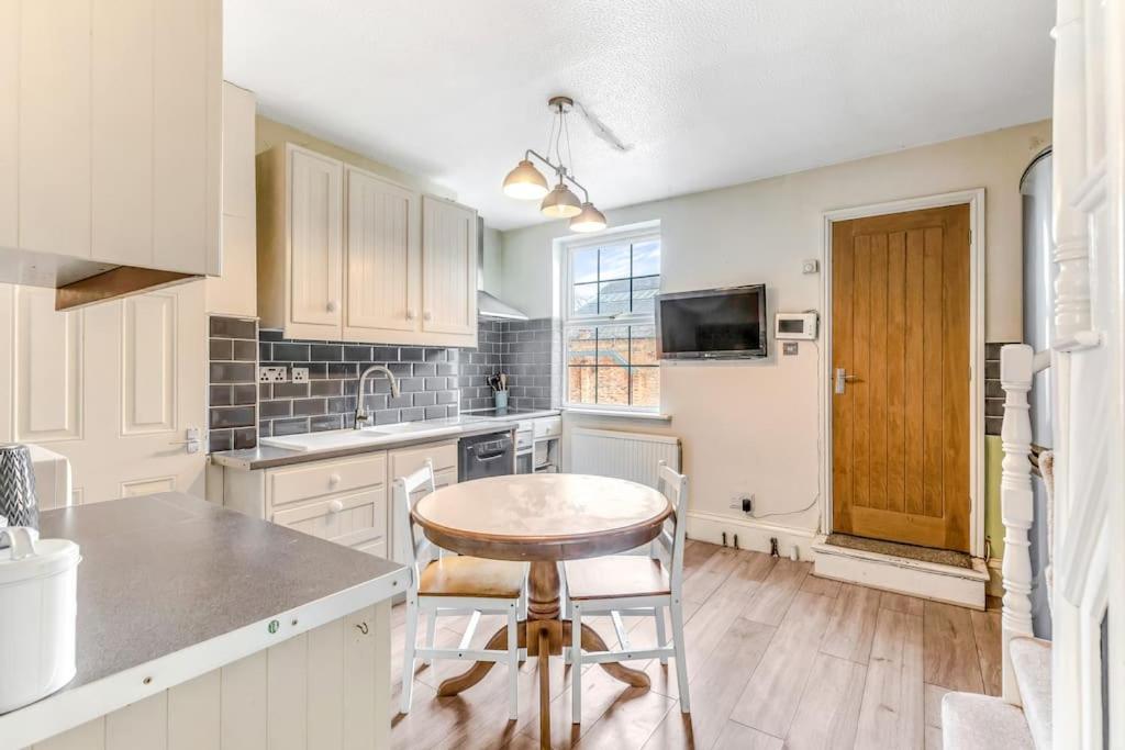 2 Bedroom Duplex Apartment