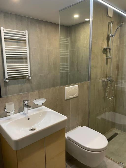 Kokhta Mitarbi Apartment