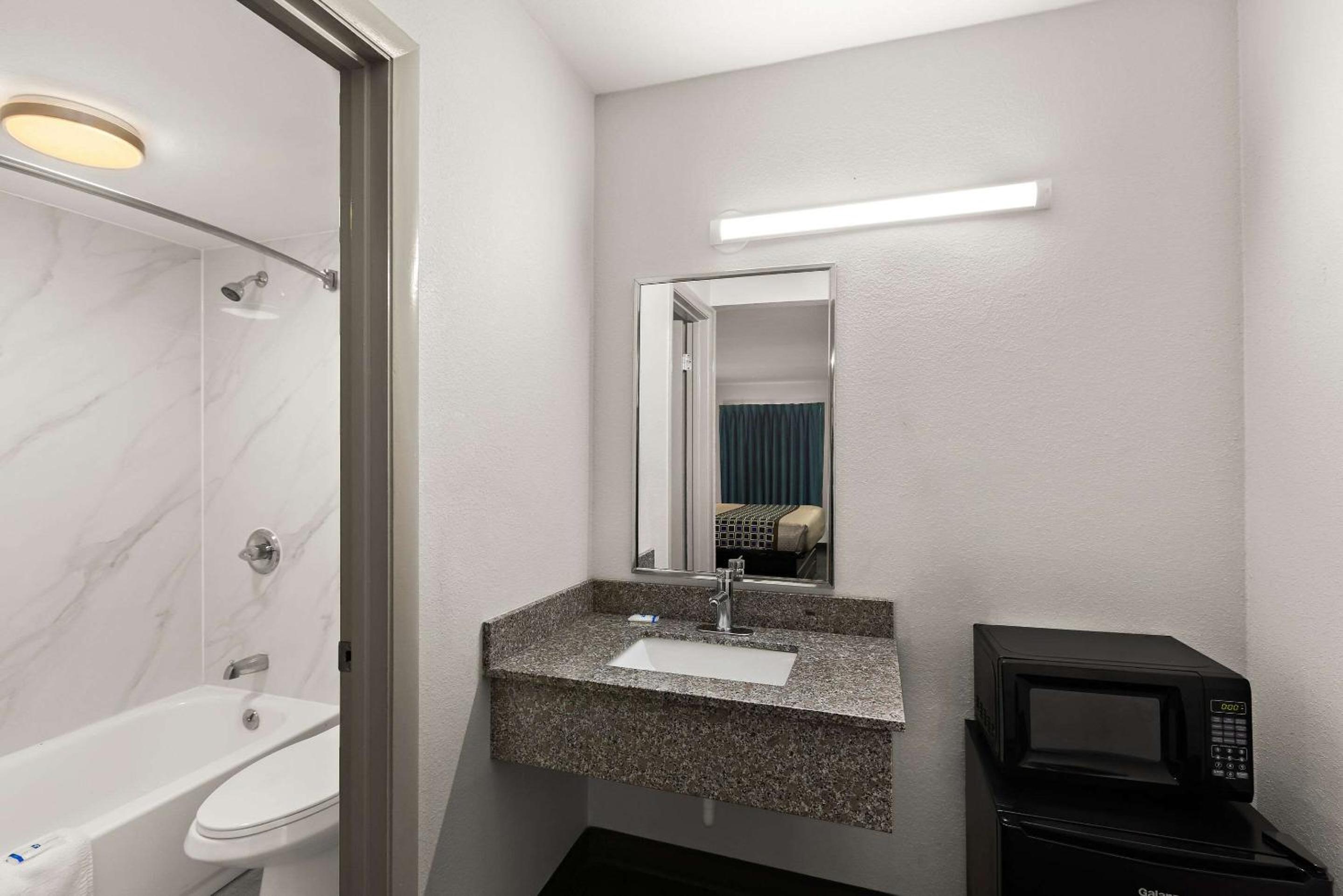 Rodeway Inn Commerce, Φωτογραφία 28