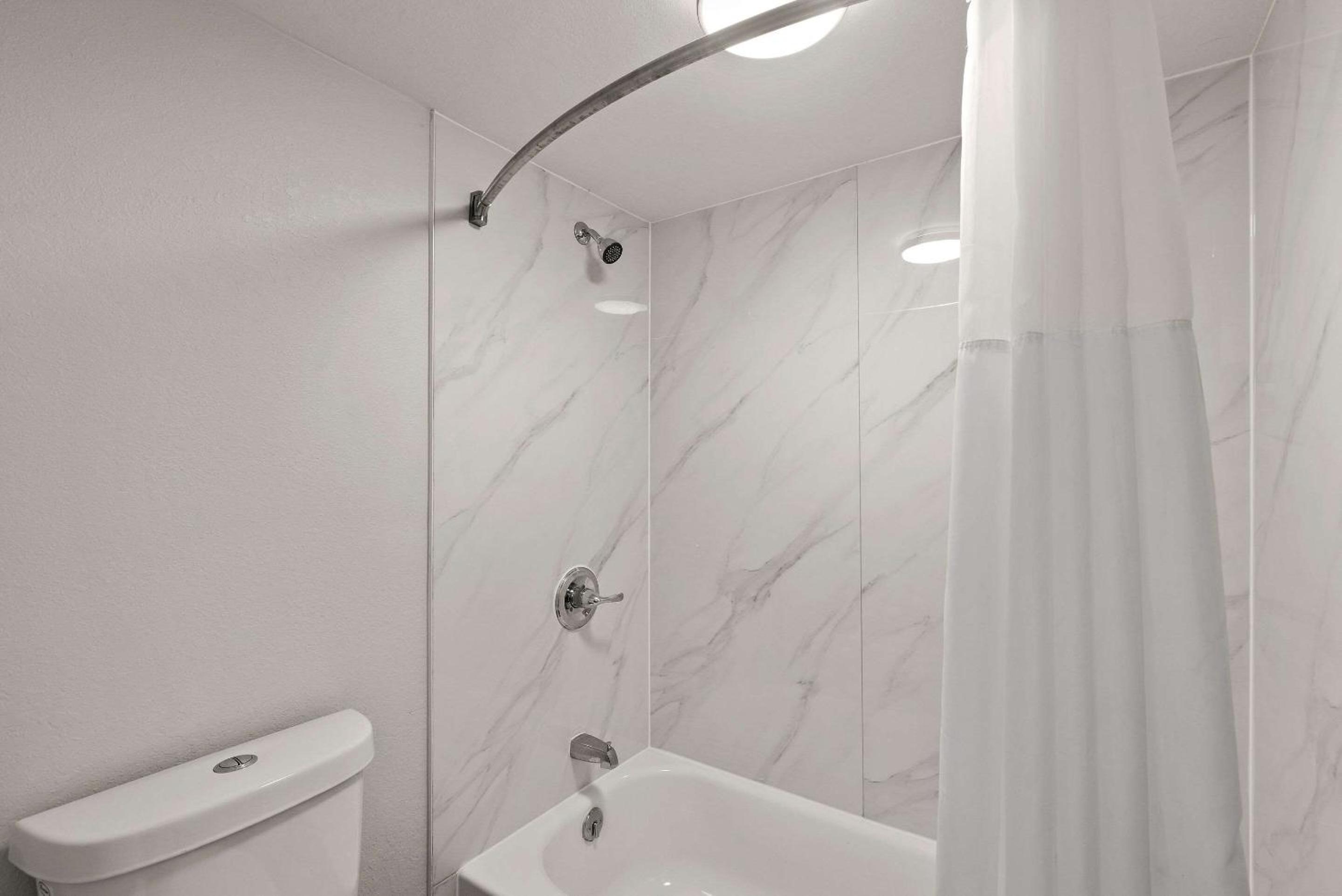 Rodeway Inn Commerce, Φωτογραφία 29