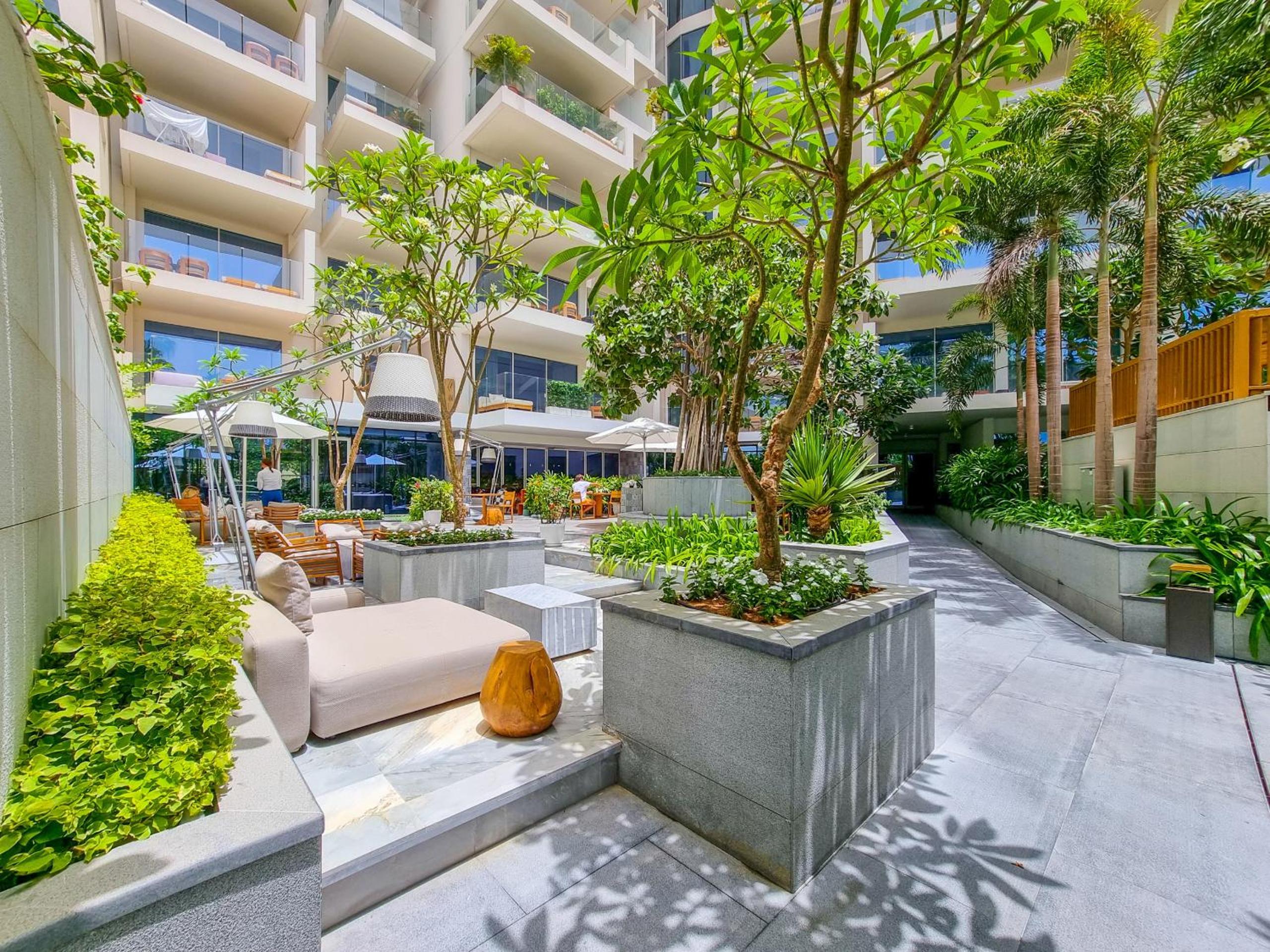 EDEN'S Homes & Villas - FIVE Palm Residences Penthouses