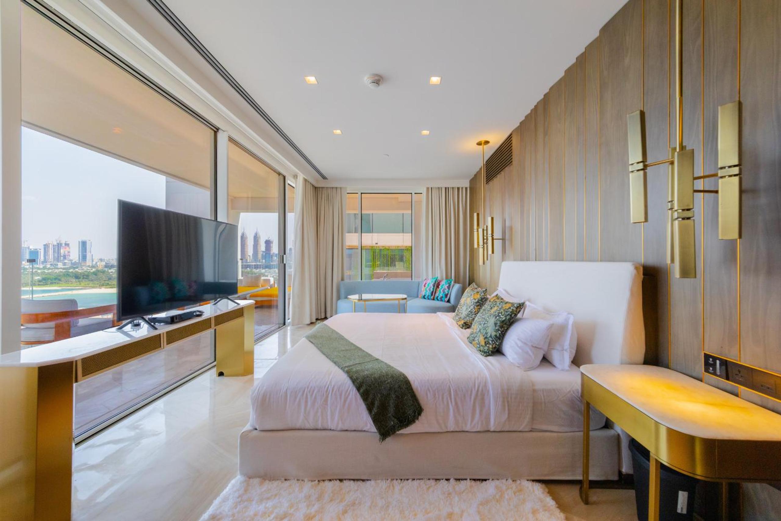 EDEN'S Homes & Villas - FIVE Palm Residences Penthouses