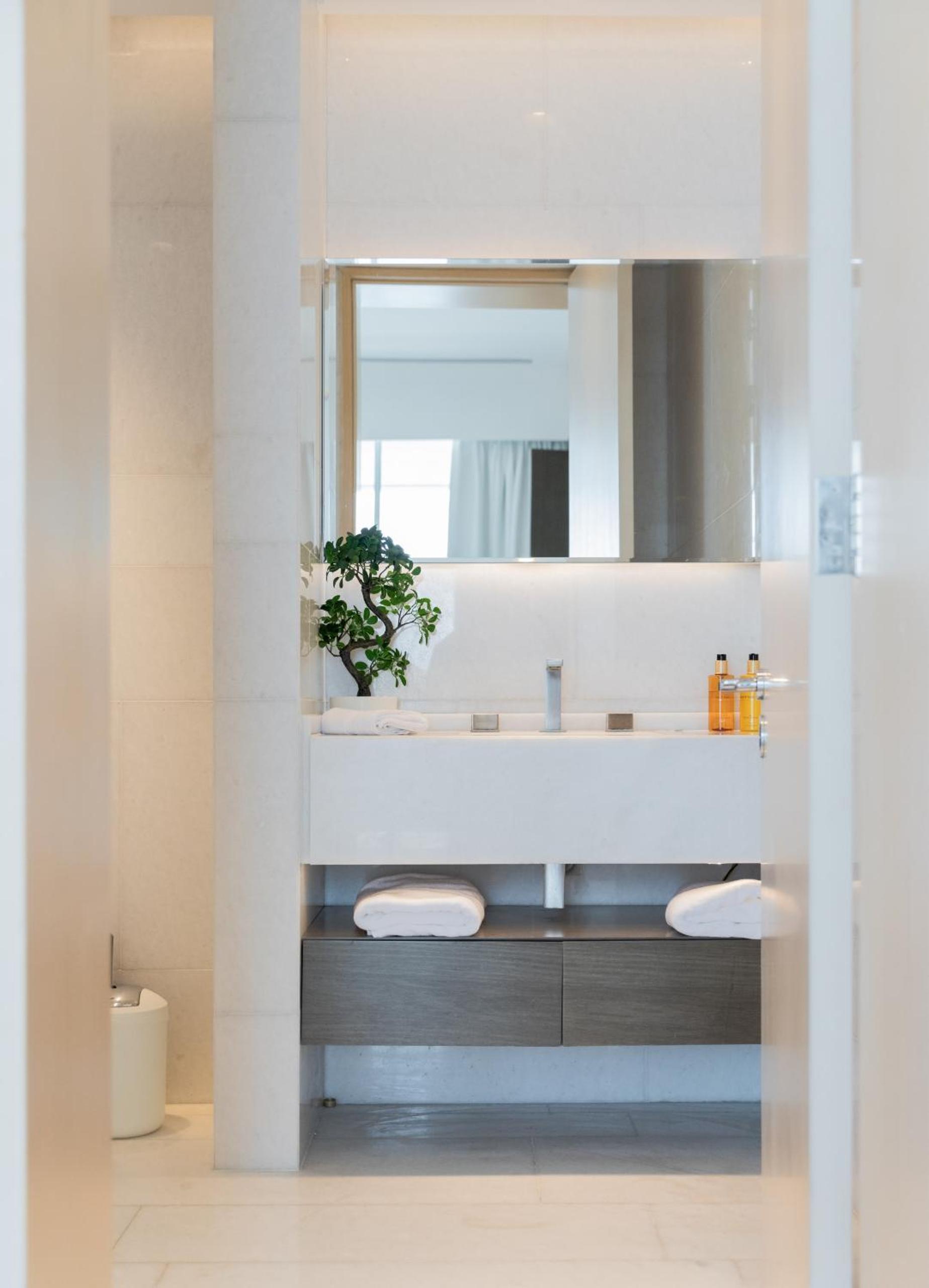 EDEN'S Homes & Villas - FIVE Palm Residences Penthouses