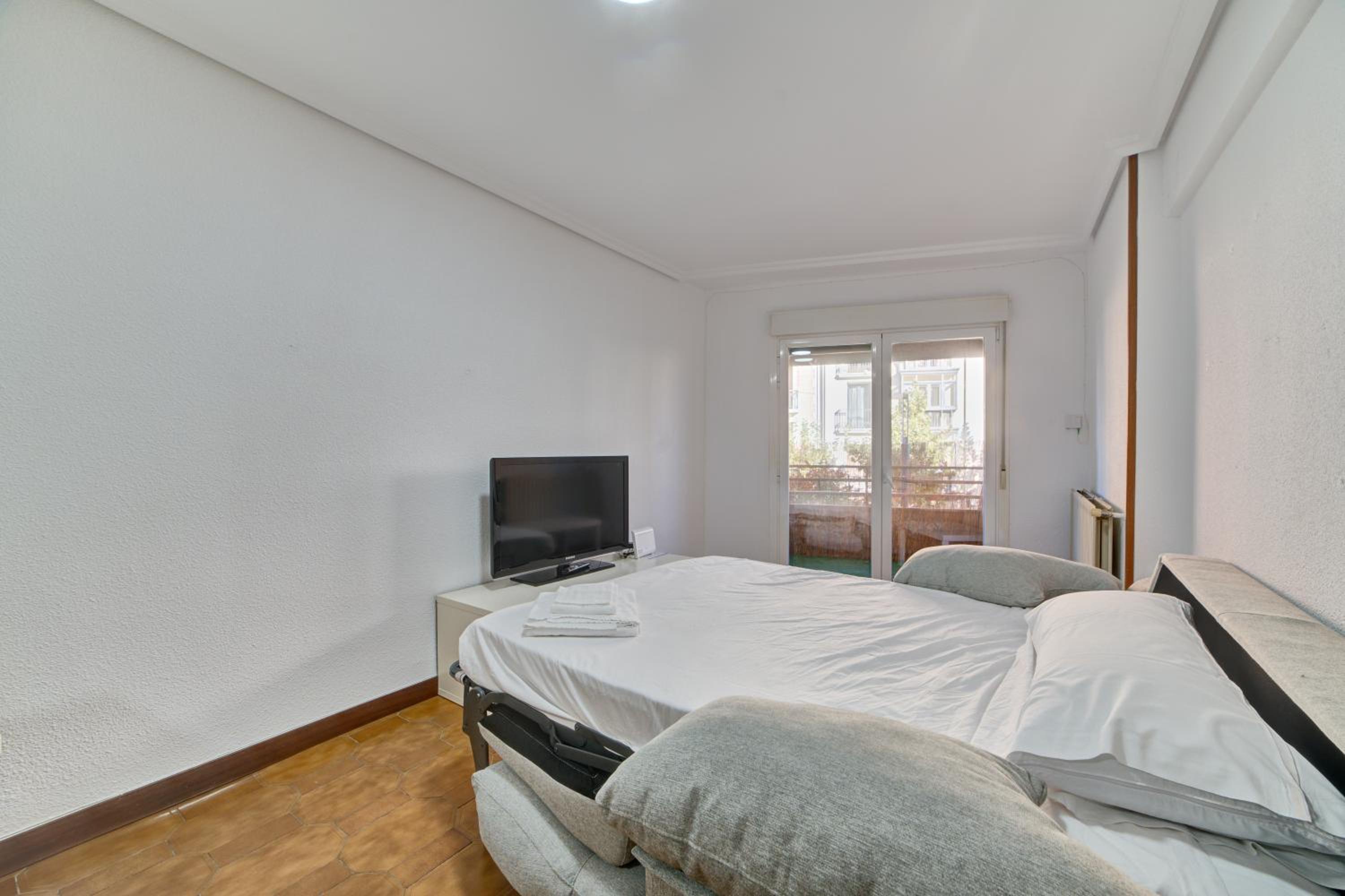 Apartamento Bretón de los Herreros con TERRAZA