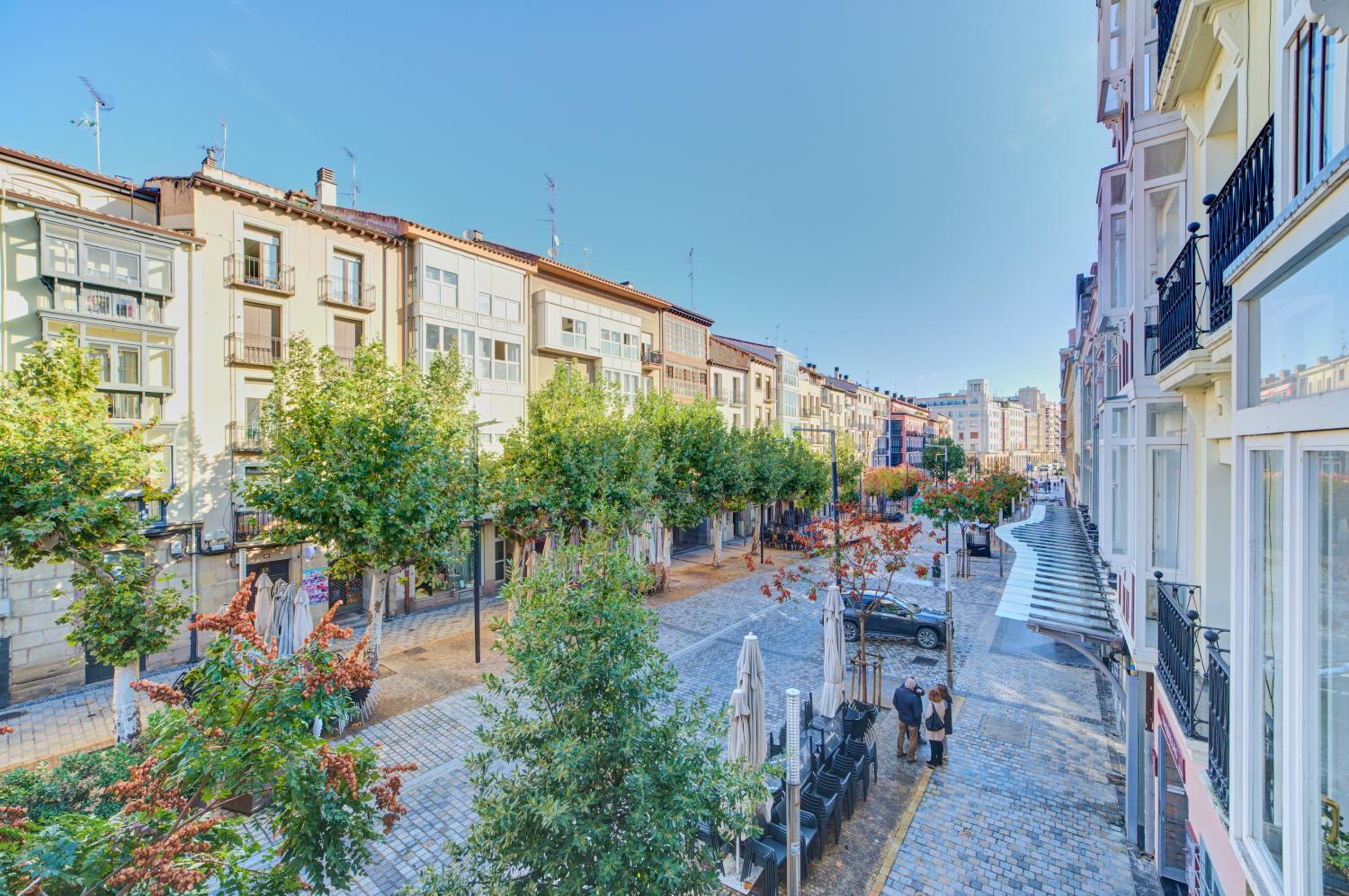 Apartamento Bretón de los Herreros con TERRAZA