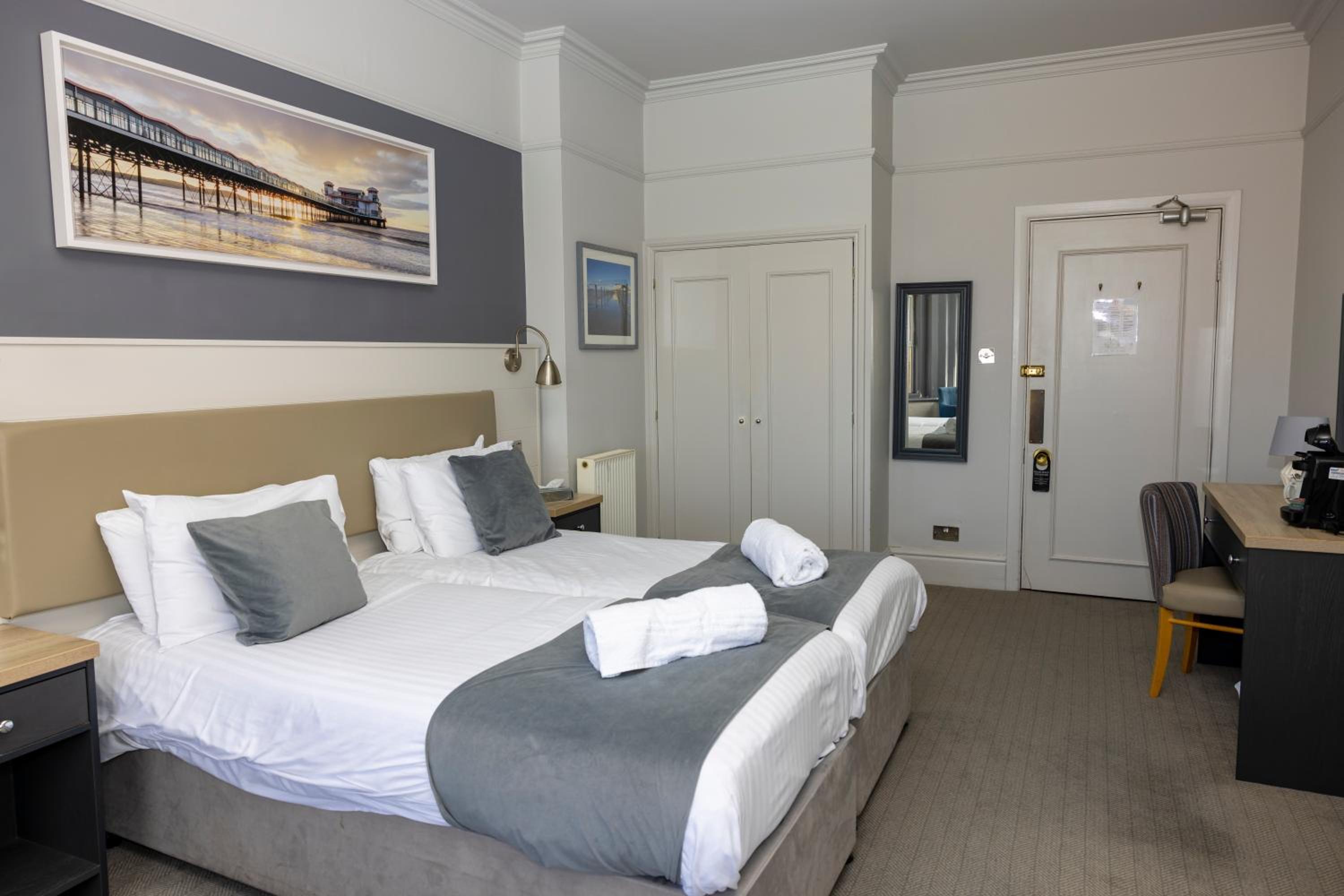 Weston-super-Mare Vacations - The Grand Atlantic Hotel - Property Image 10