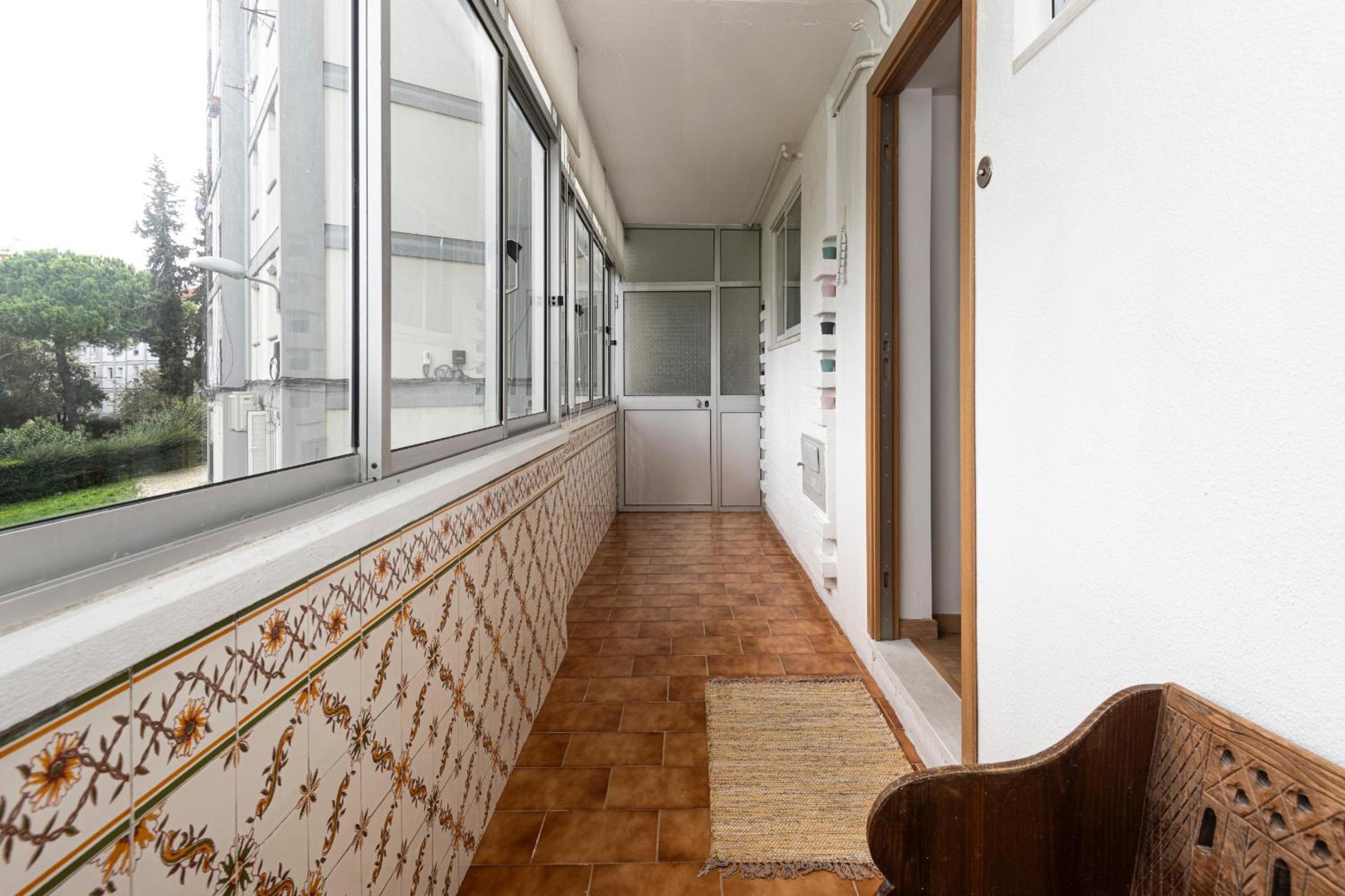Olivais Vintage by Homing view 2