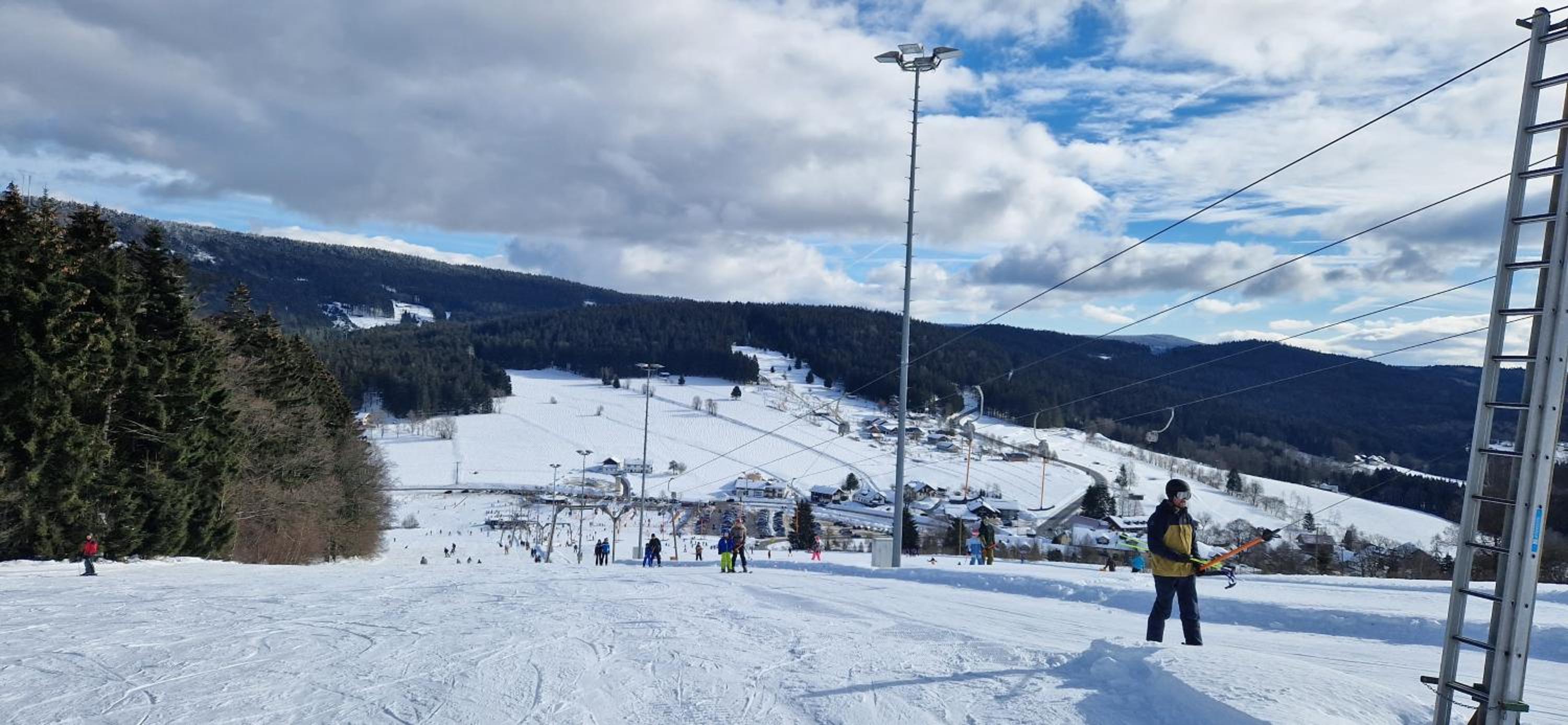 Pools, Sauna und Balkon mit Panoramablick