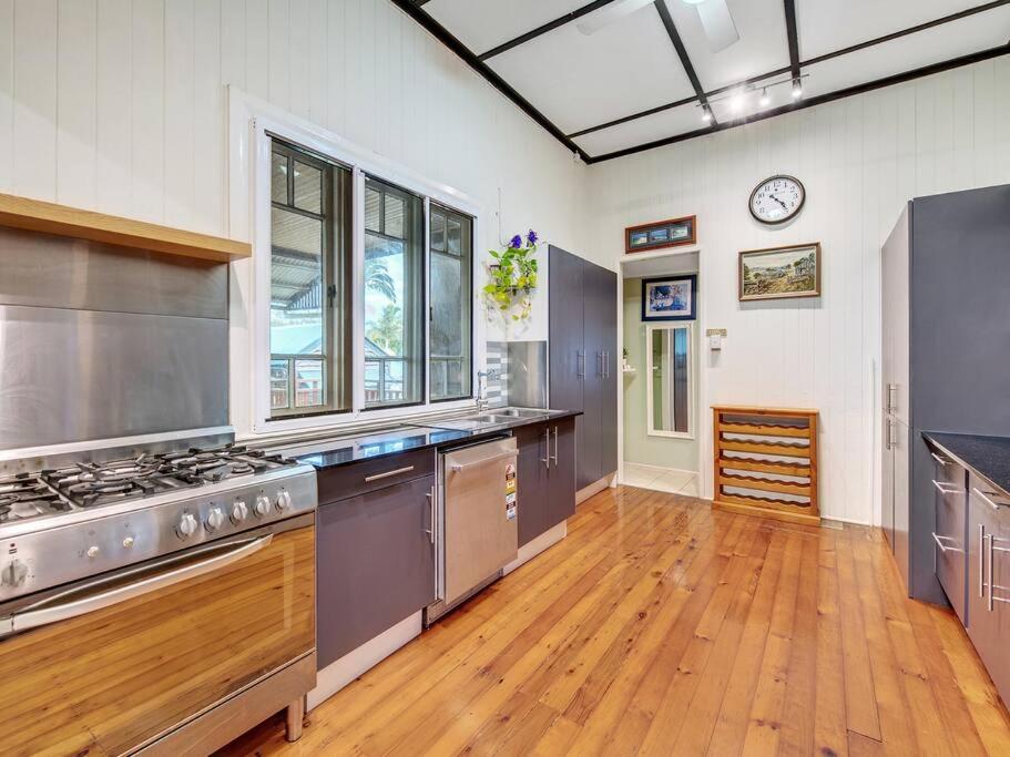Historic Character-filled Jade Cottage