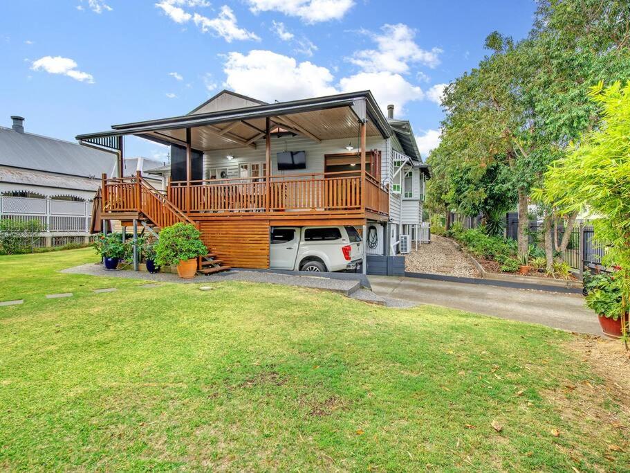 Historic Character-filled Jade Cottage
