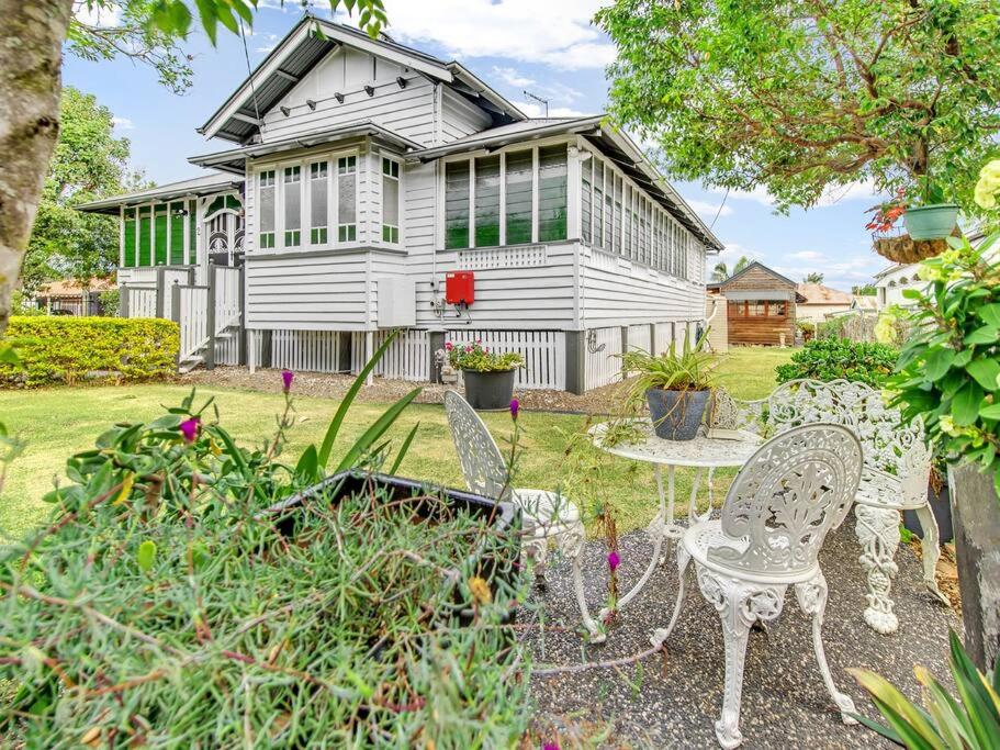 Historic Character-filled Jade Cottage
