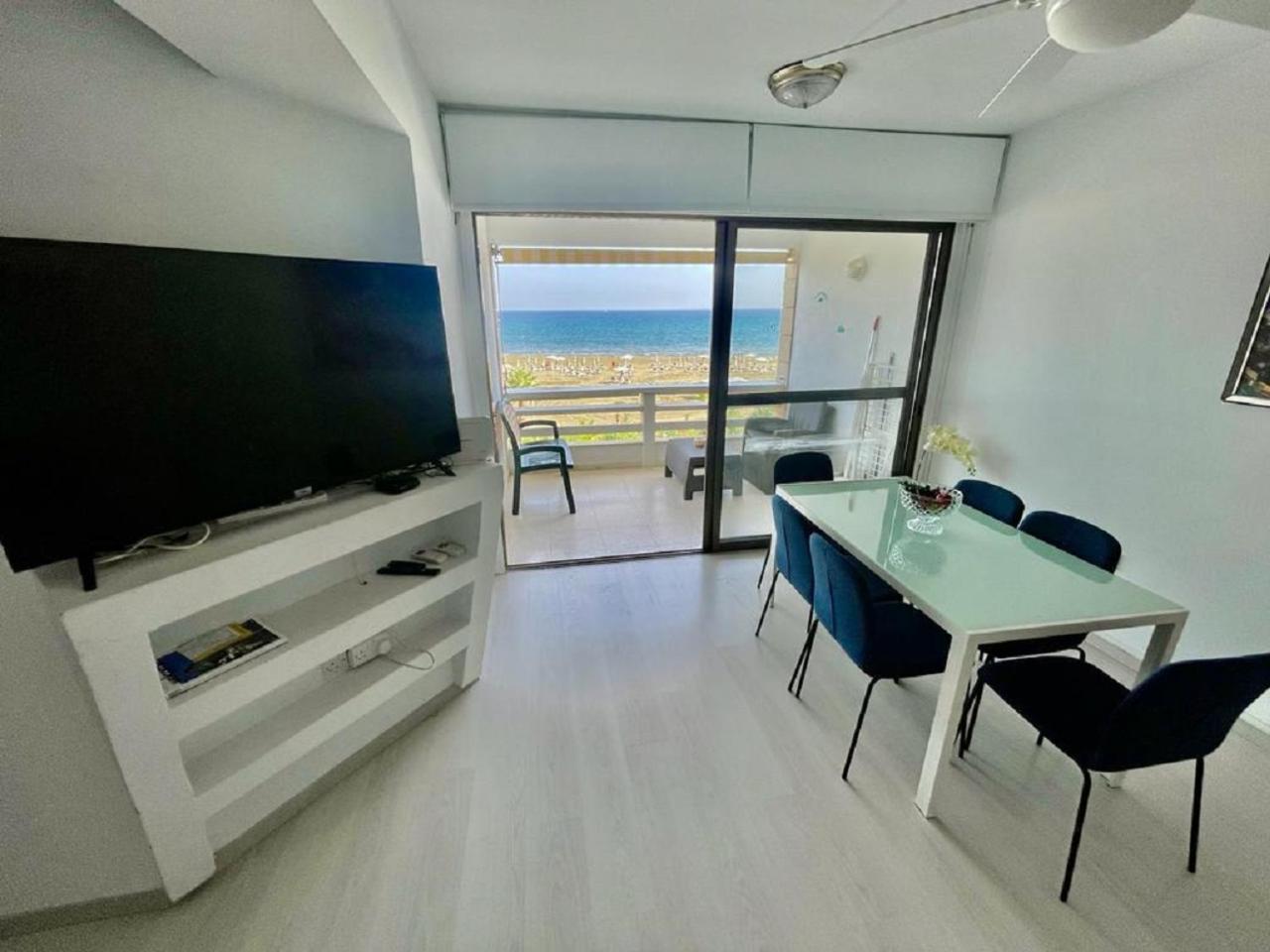 Sea View Suite in Makenzy view 3