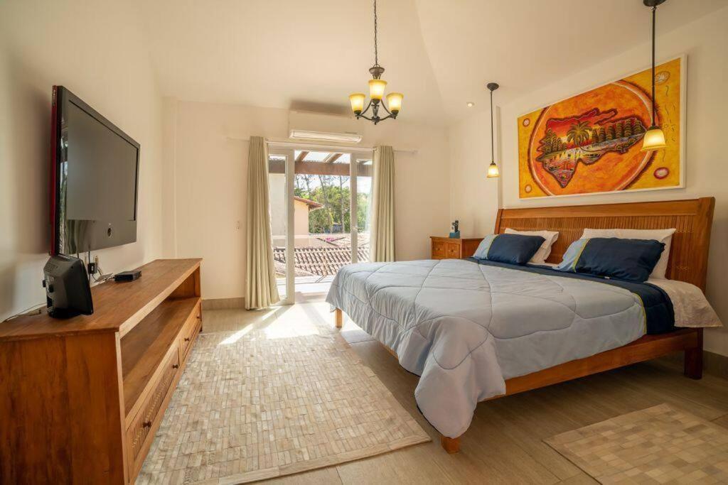 Mansão Pé na Areia da Praia de Geribá com Seis Suítes Por Luxury Rentals