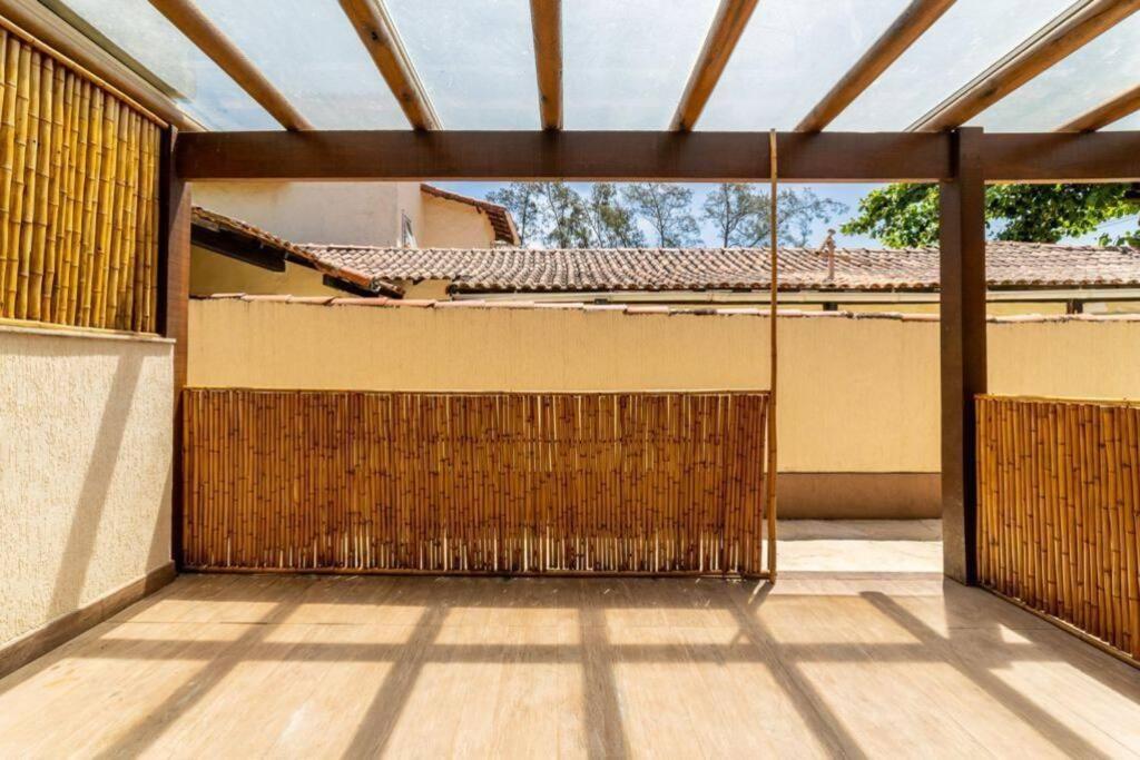 Mansão Pé na Areia da Praia de Geribá com Seis Suítes Por Luxury Rentals