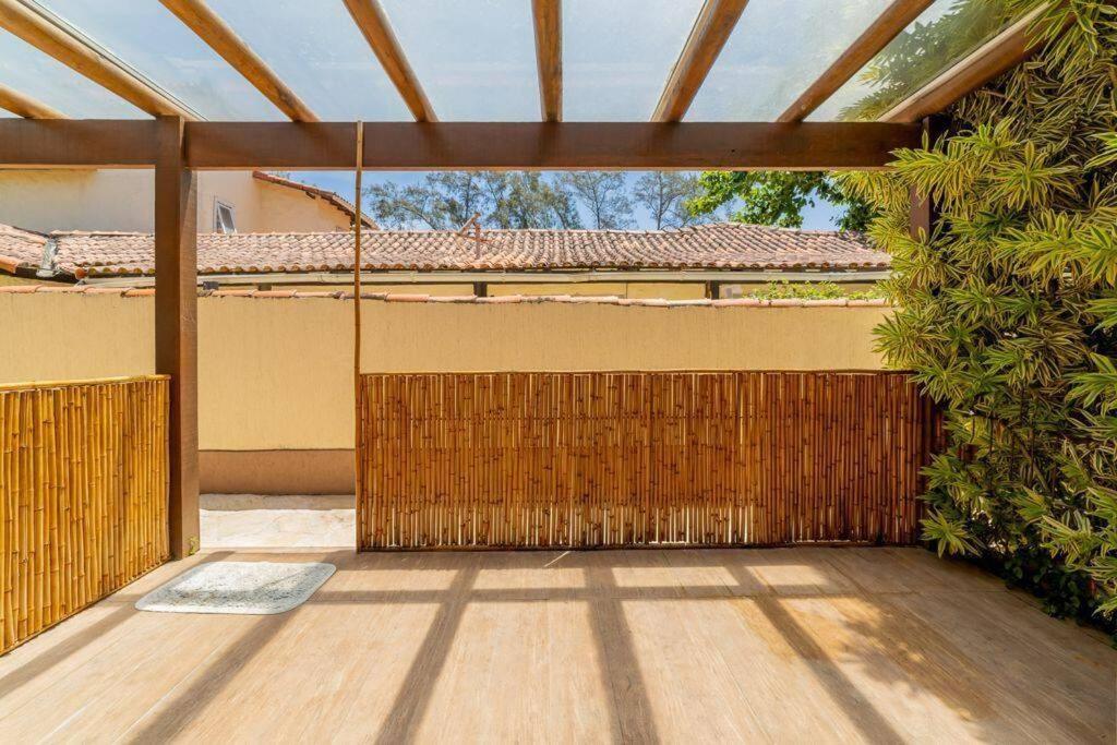 Mansão Pé na Areia da Praia de Geribá com Seis Suítes Por Luxury Rentals