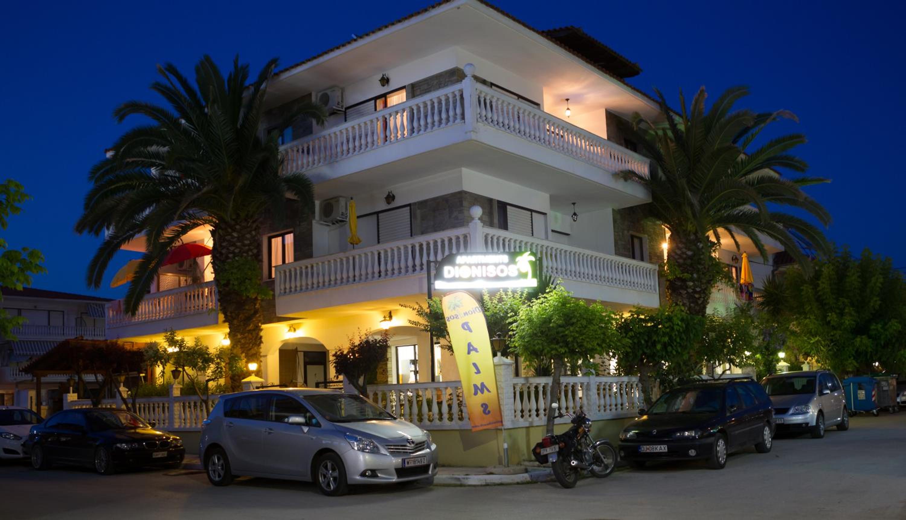 Dionisos Palms Apartments
