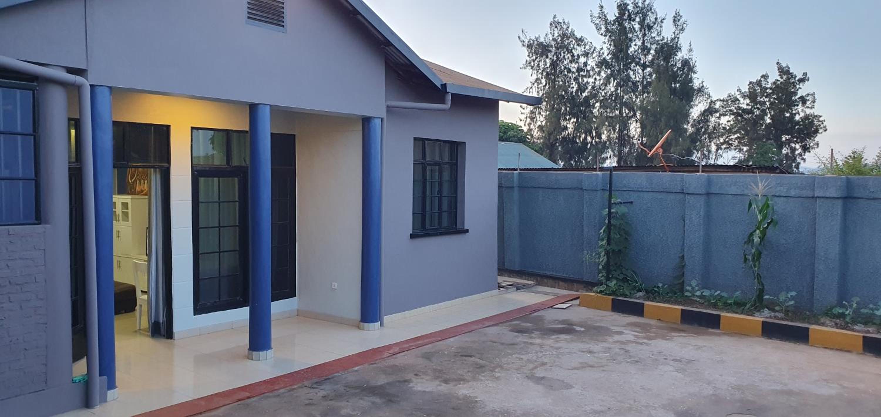Cozy Nest Oasis - Serviced Apartment view 2