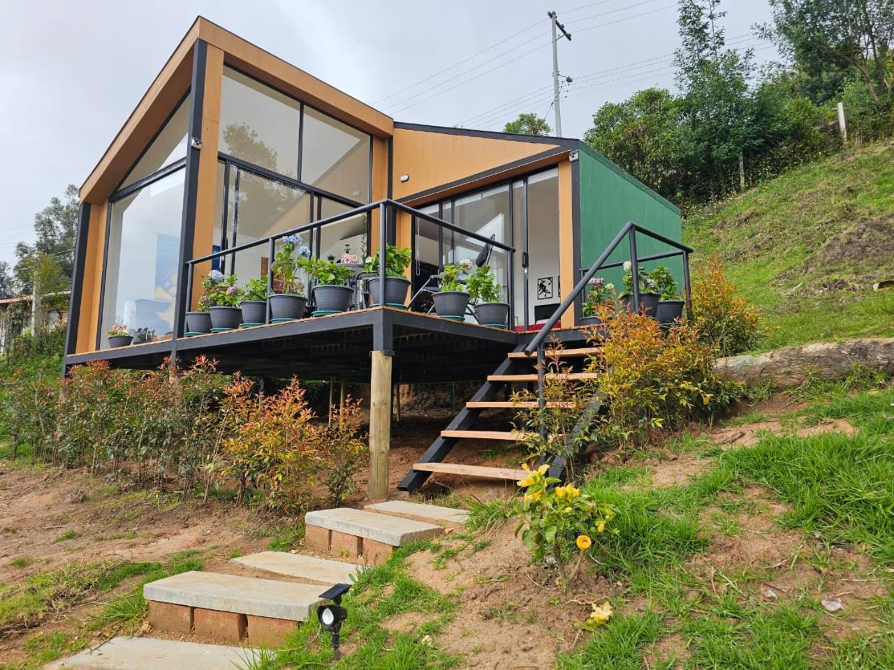 Dany’s Lodges