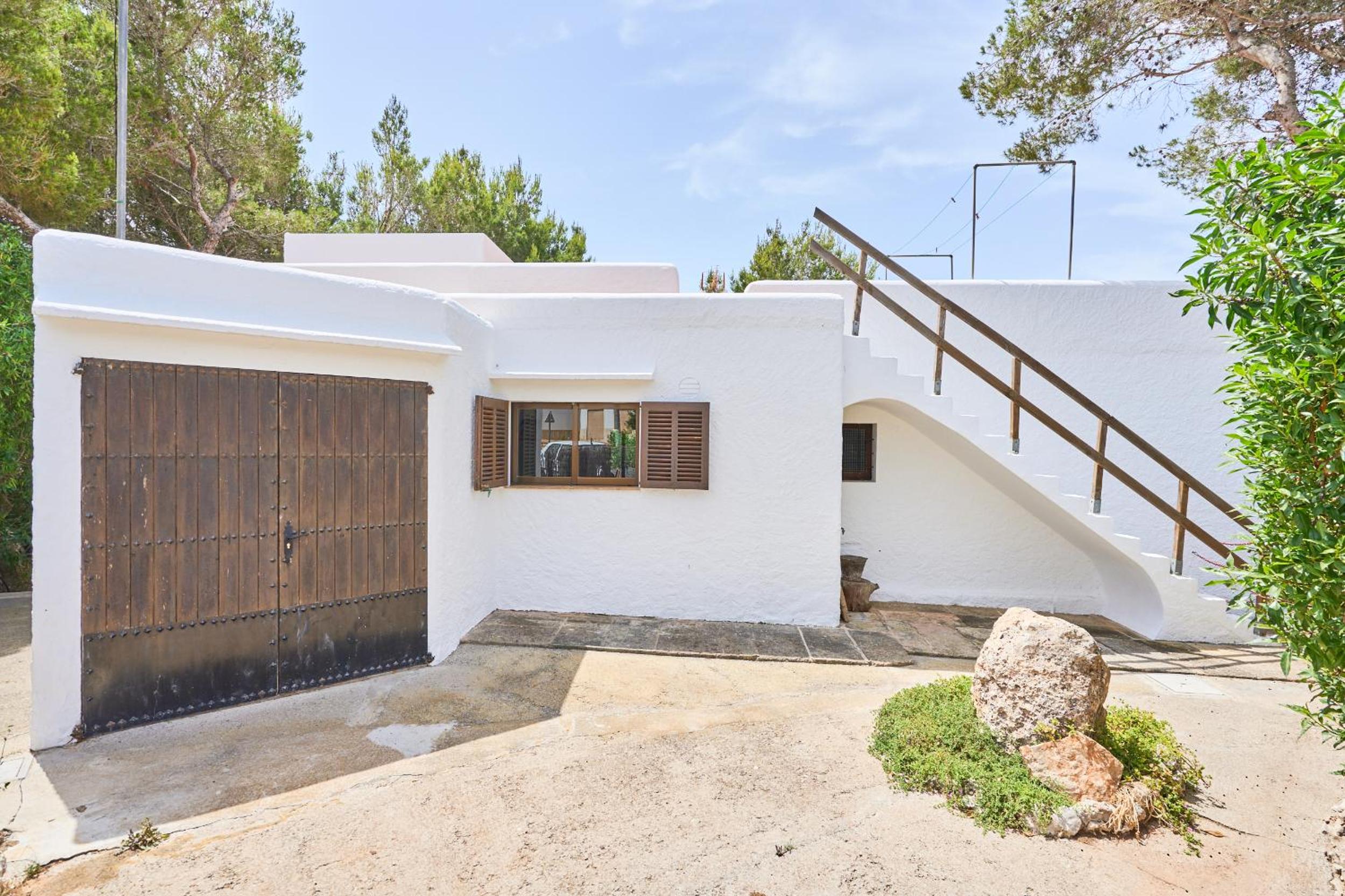 Villa Ravell view 5