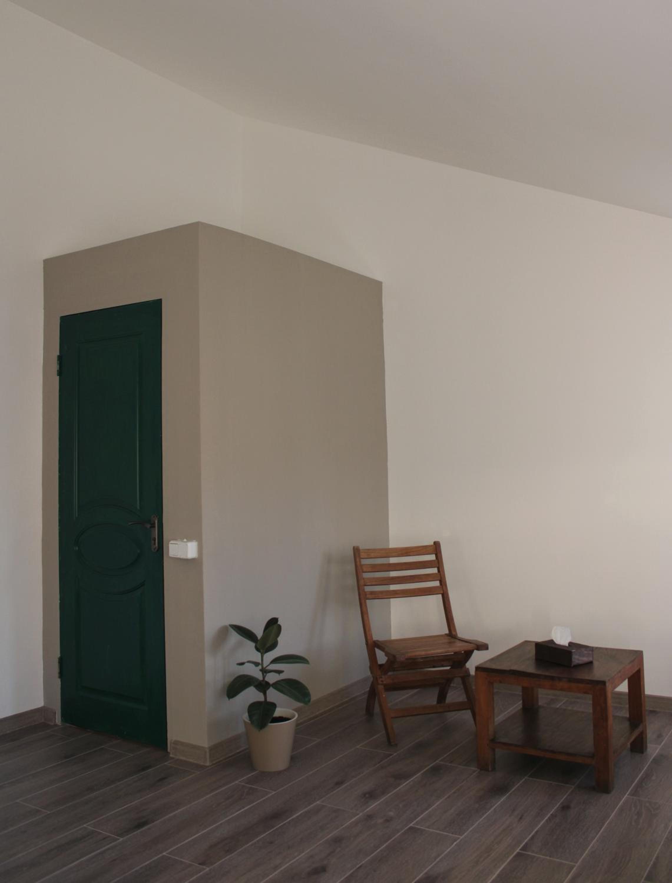 JR's House