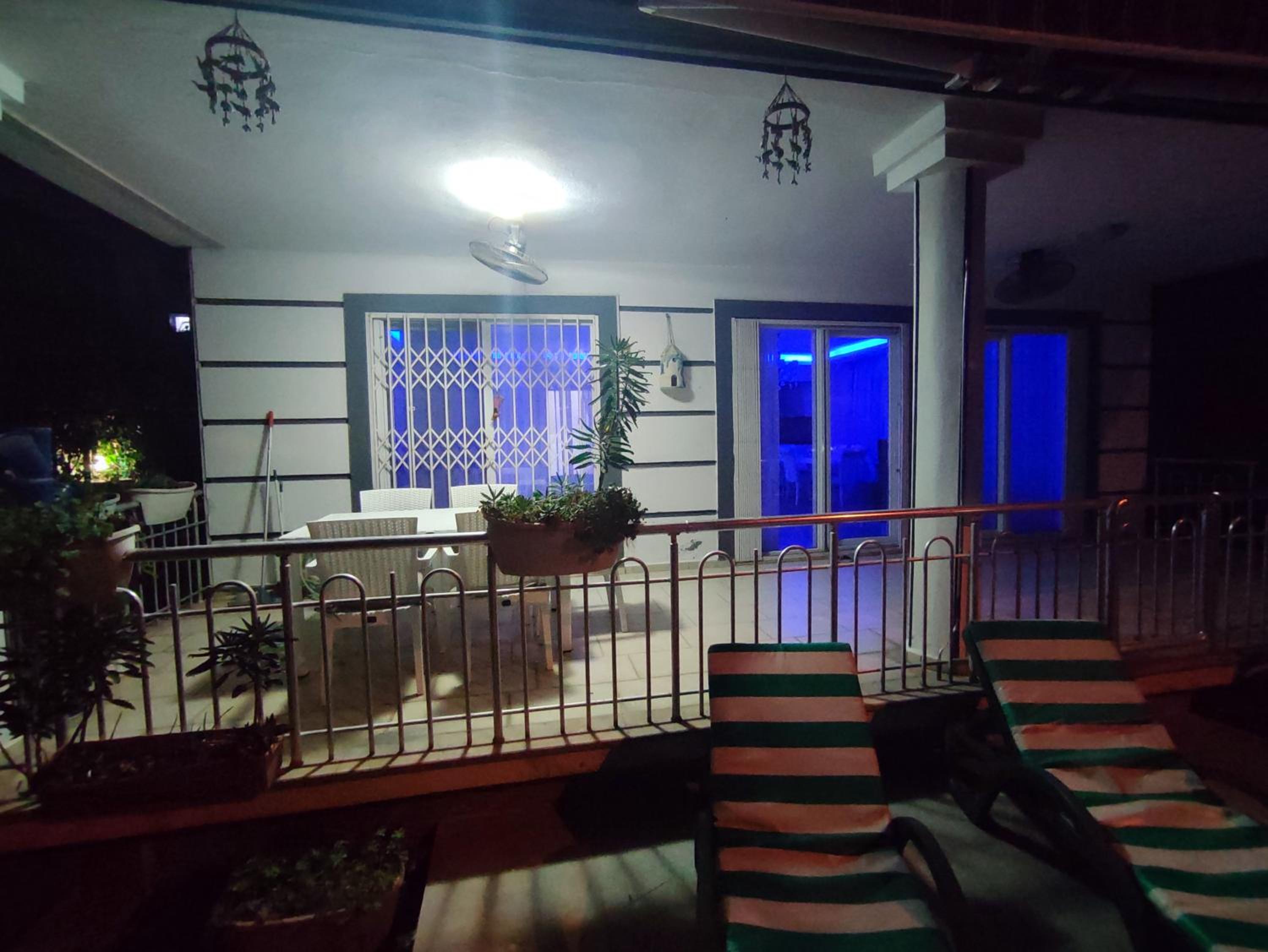 Photo 42