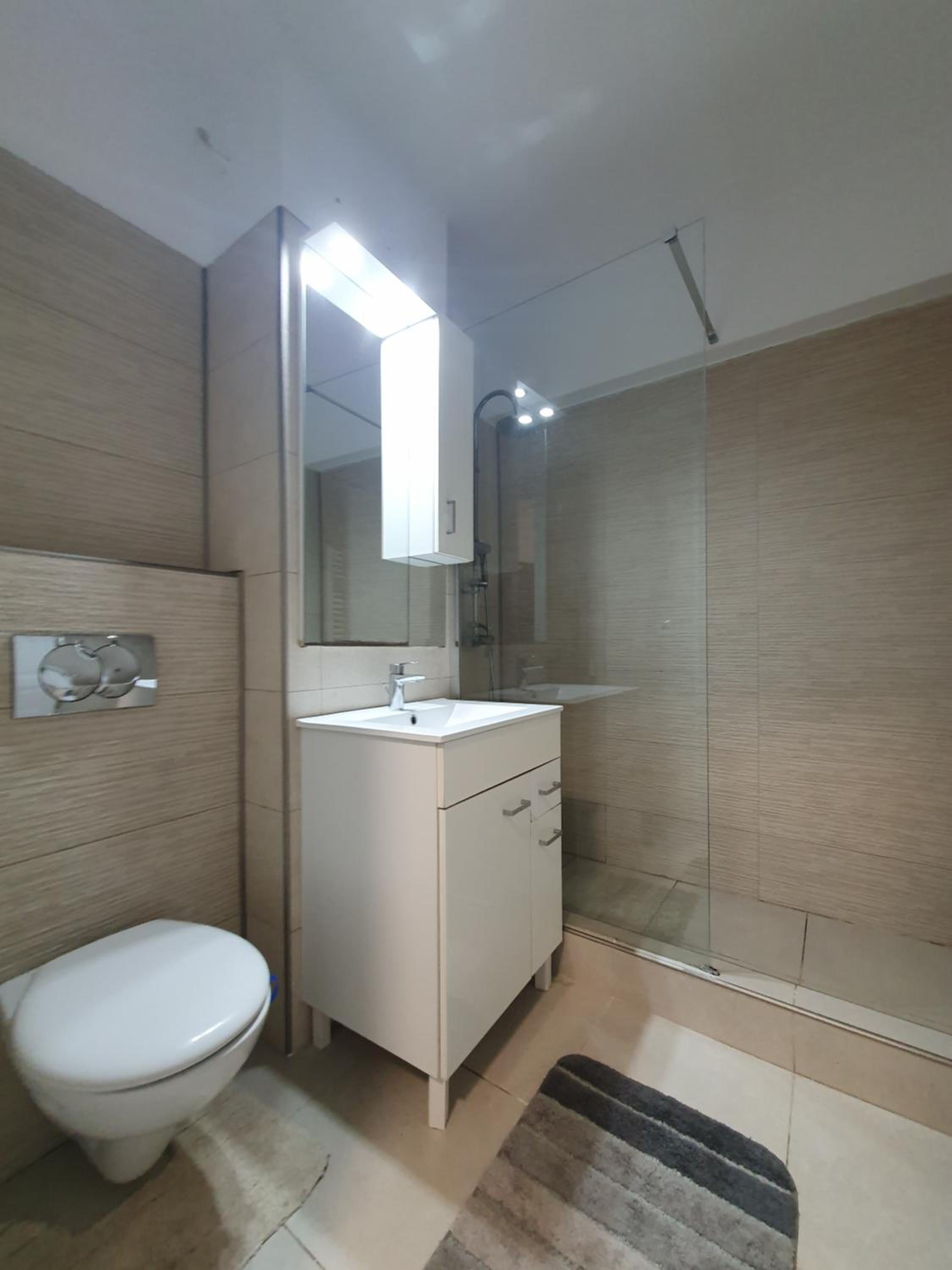Sky Luxury Apartment #2 view 3