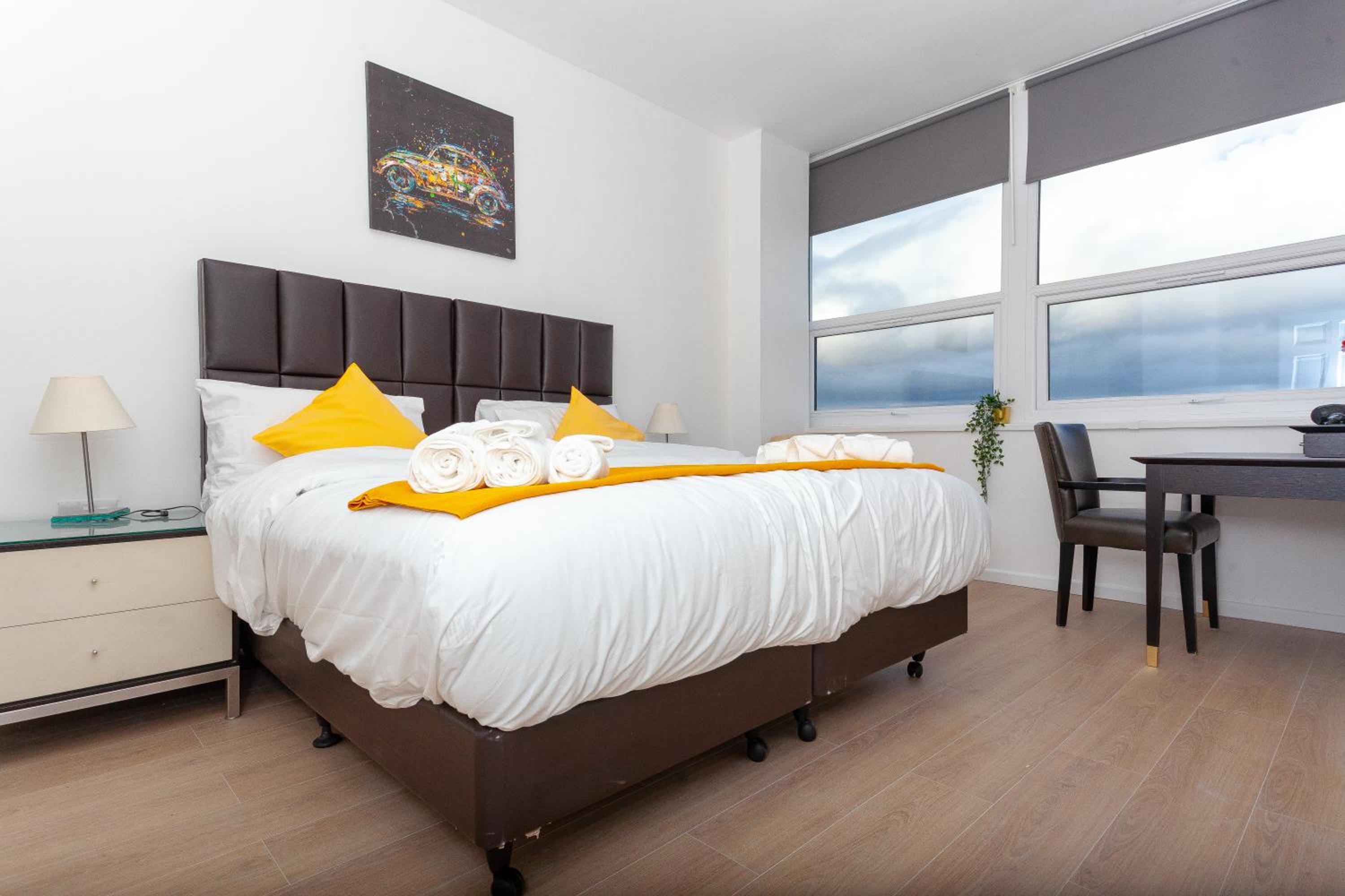 One bedroom serviced apartment Smethwick flat 310 view 2