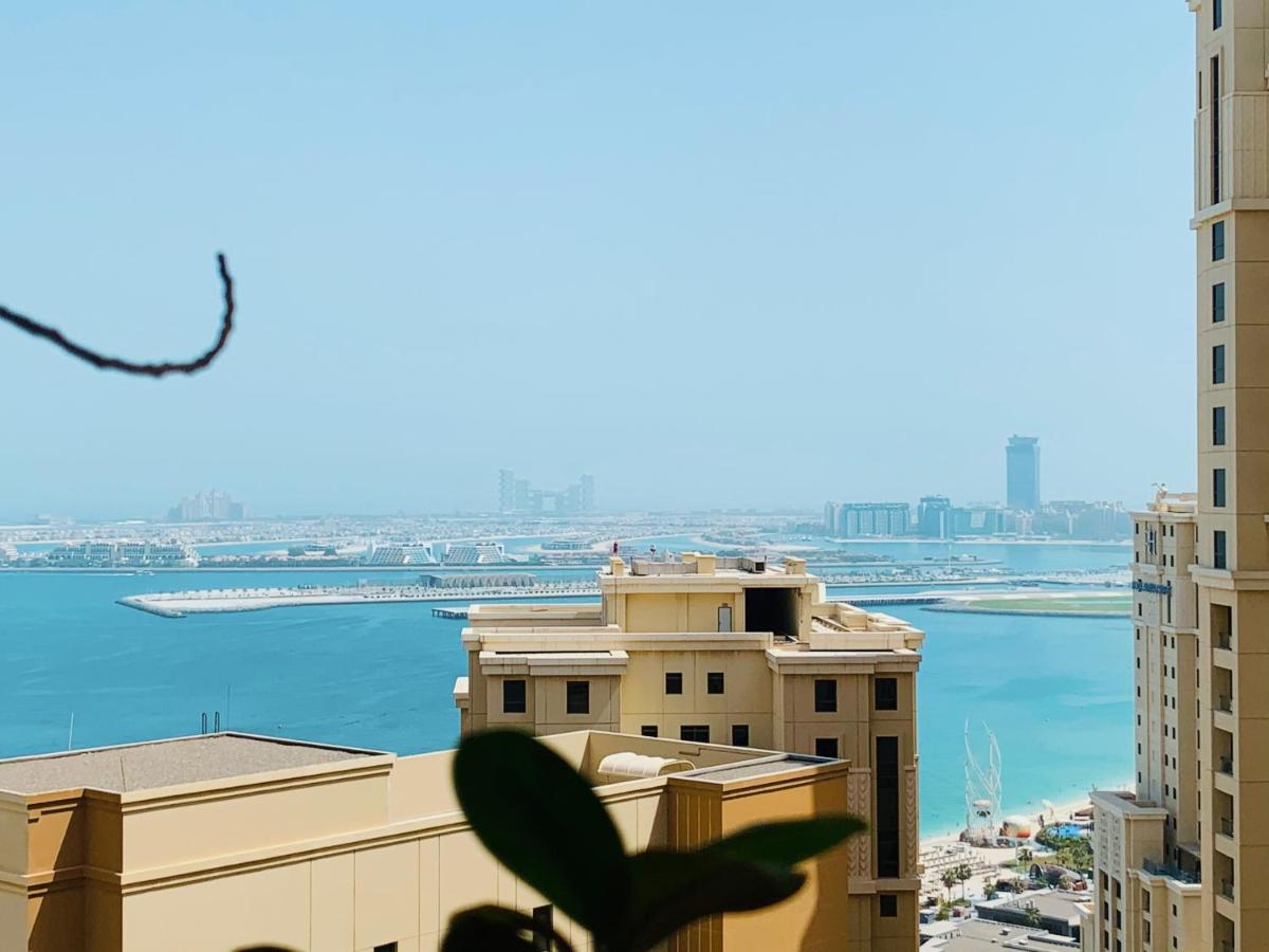 Breathtaking sea view, beachfront apartment, 2 bedrooms