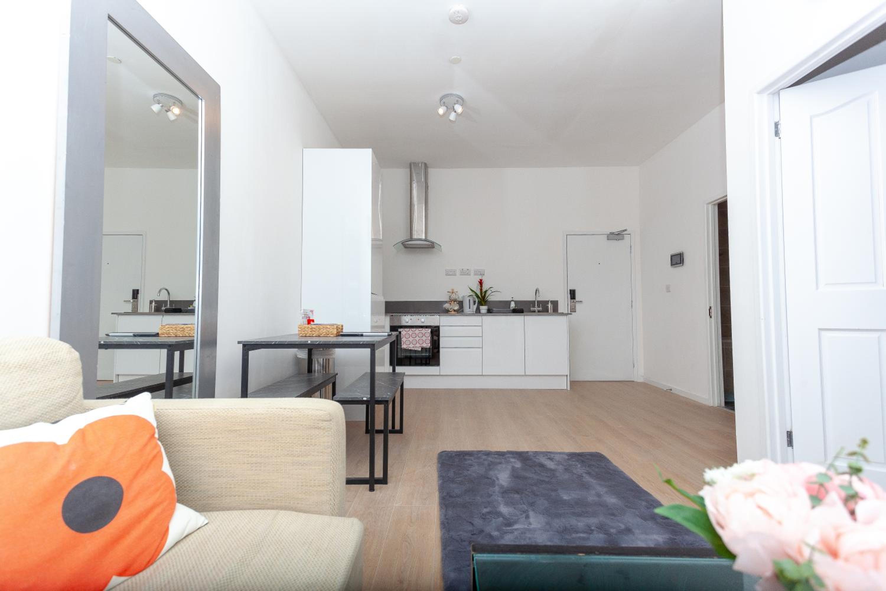 One bedroom serviced apartment Smethwick F312