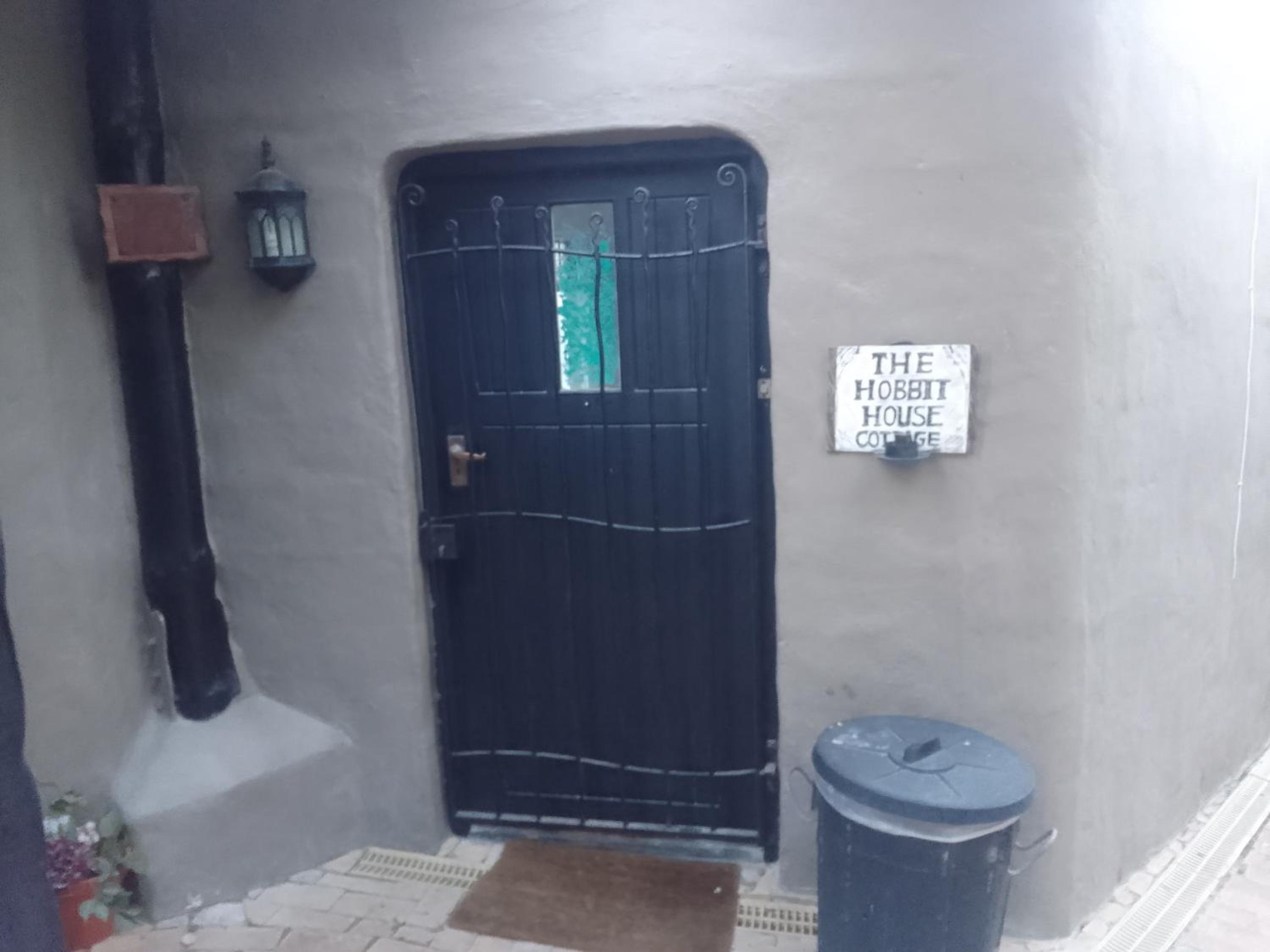 Hobbit House Cottage