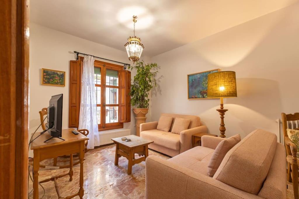 Santa Cruz Refinadores Suite by Valcambre