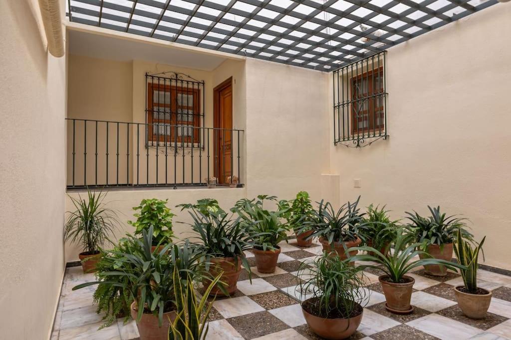 Santa Cruz Refinadores Suite by Valcambre