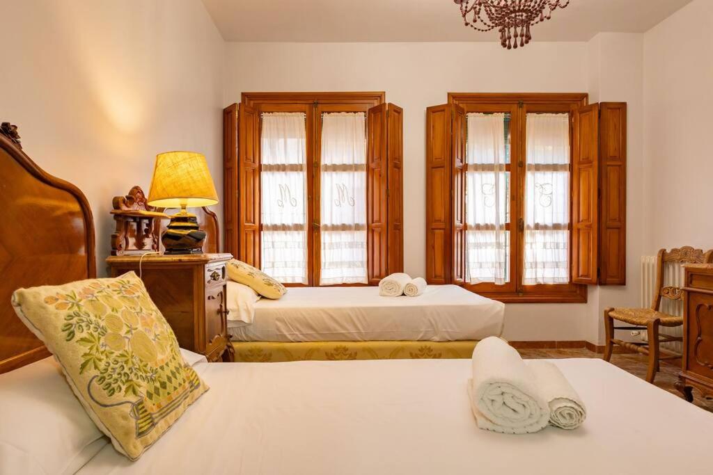 Santa Cruz Refinadores Suite by Valcambre