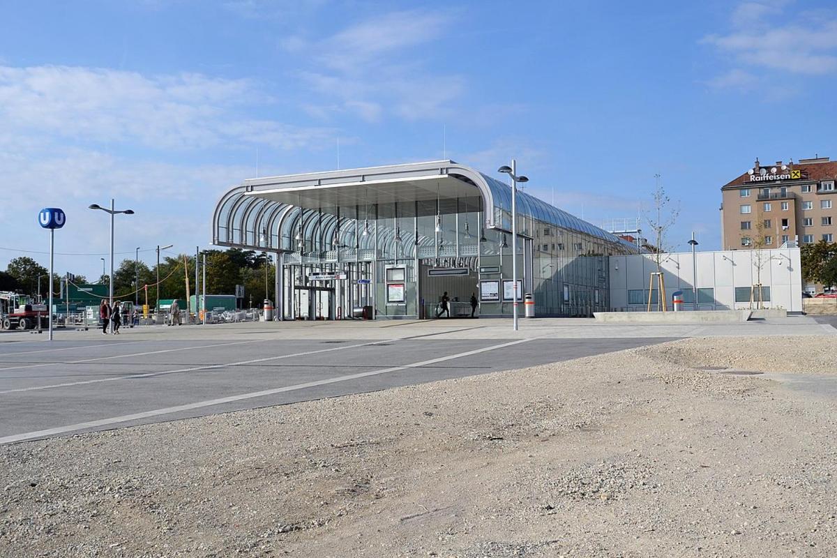Kingsize Central Station Residence
