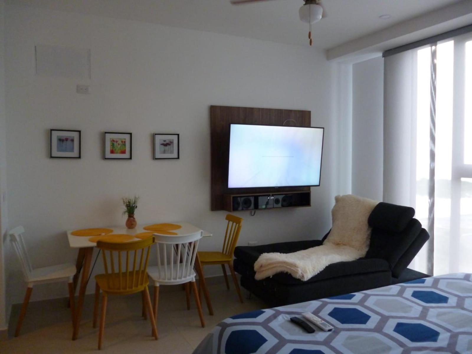 Suite Génesis con vista al mar, Pozos colorados