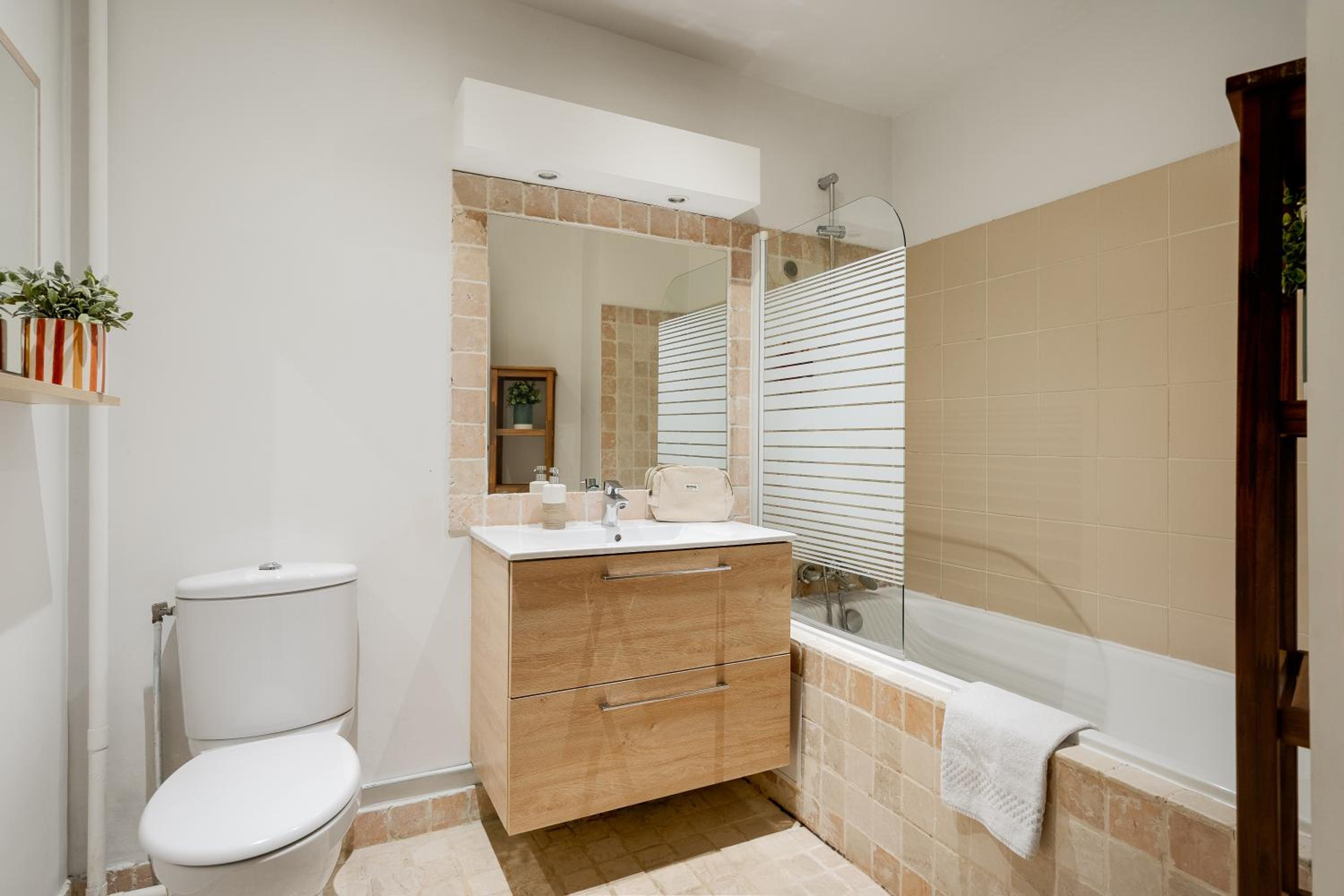 Edgar Suites Saint-Augustin - Naples