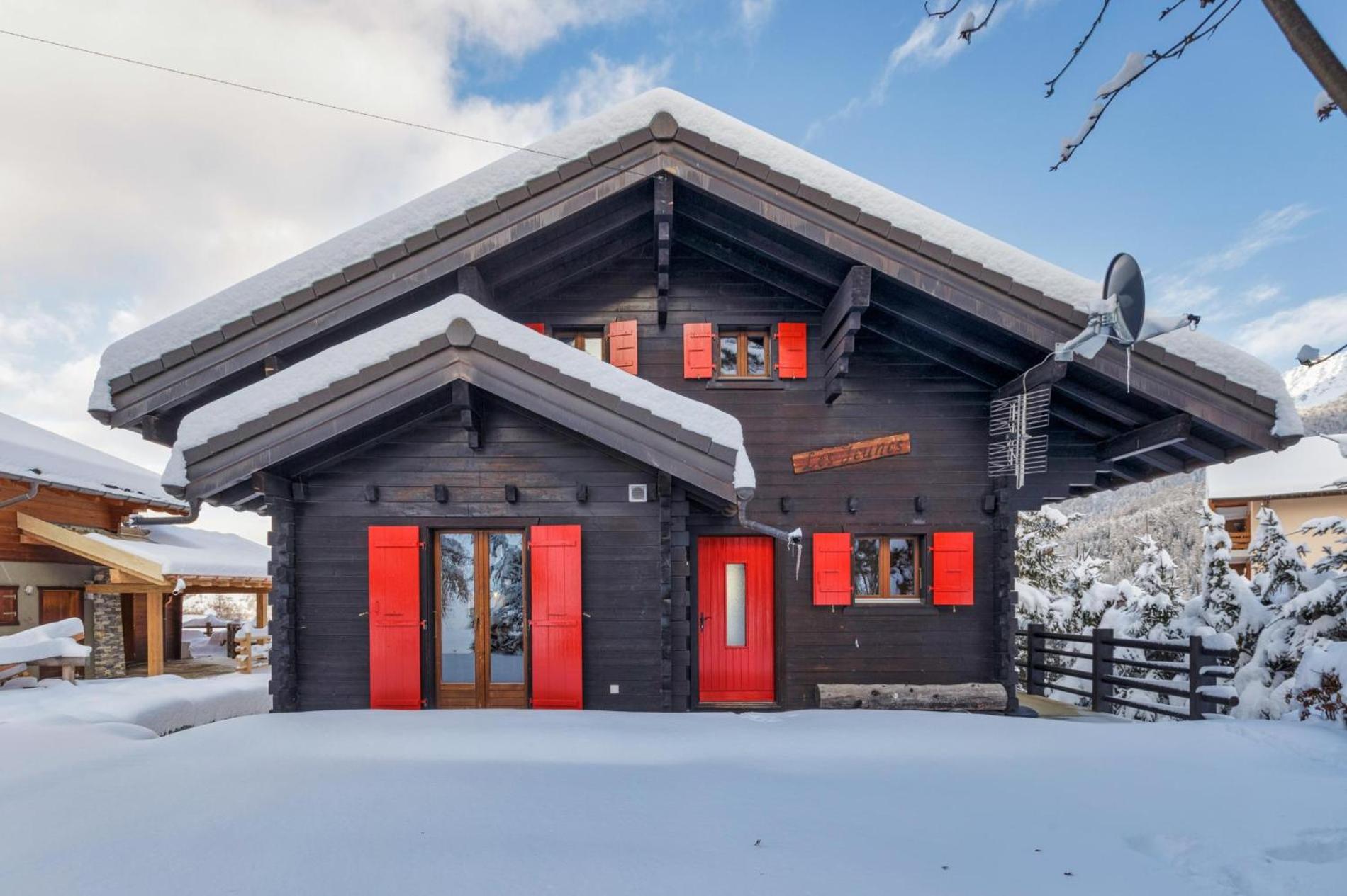 Chalet Les Jeunes - Swiss Ski Chalet with amazing views 8pax