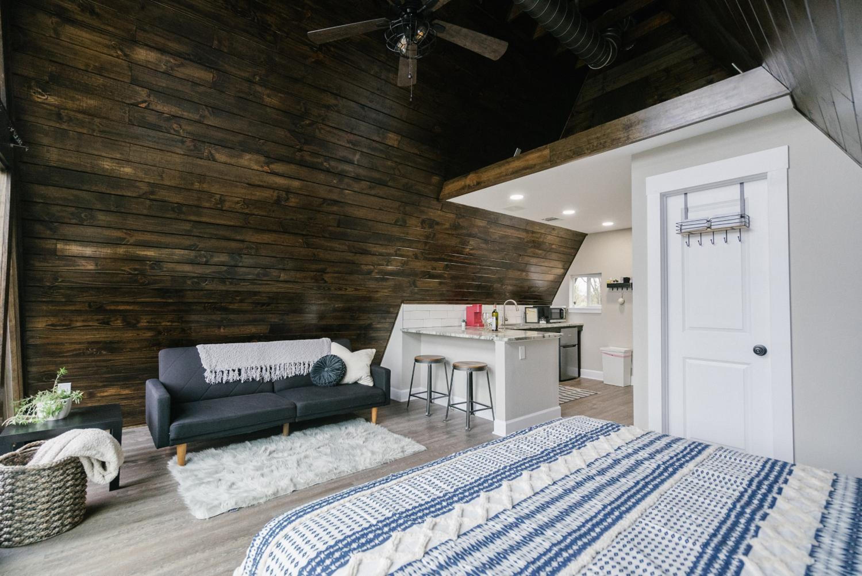 Dean's Den: Private Deck w/ Jacuzzi and a View view 4