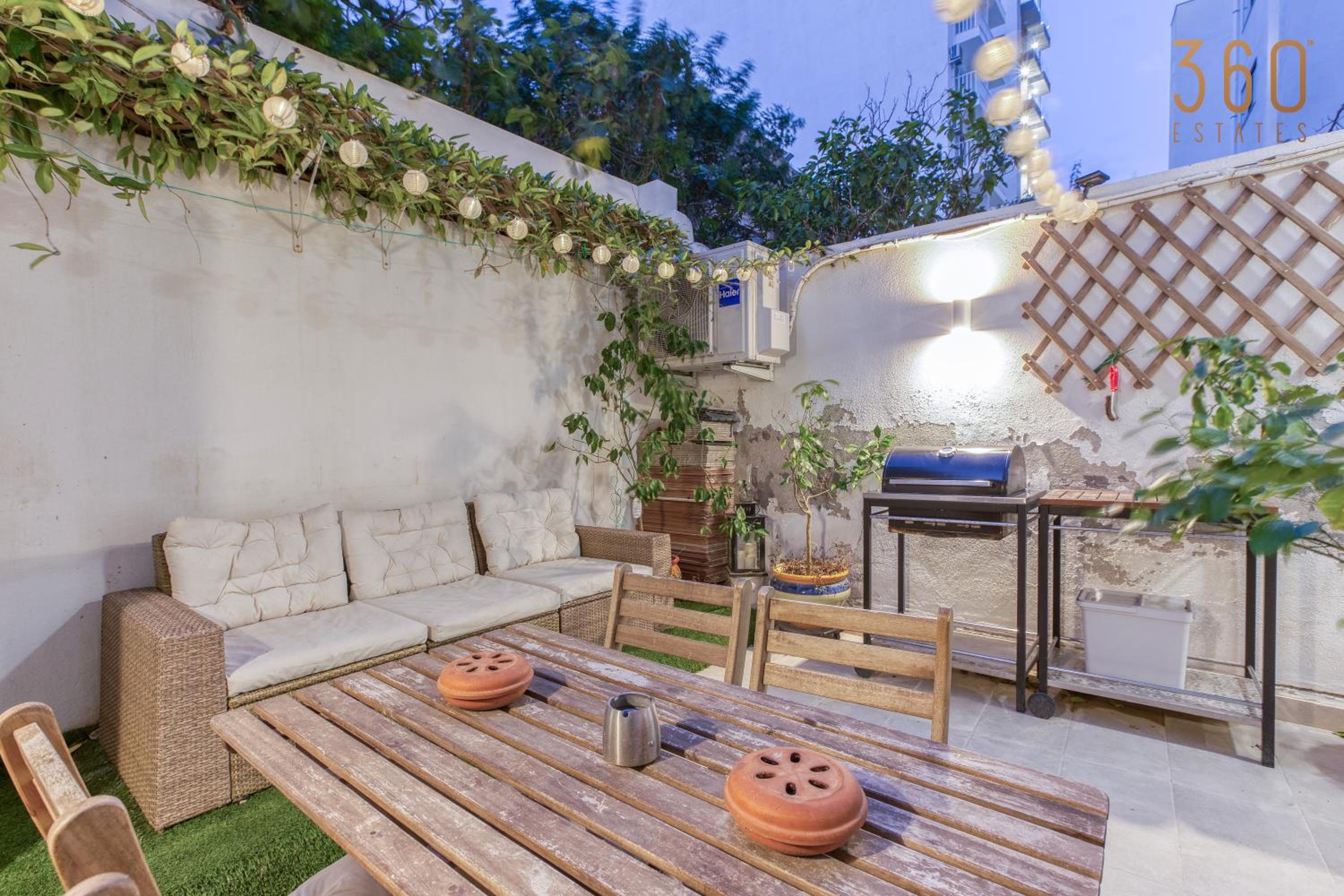 A lovely 2BR maisonette with Private Terrace & BBQ by 360 Estates photo 4