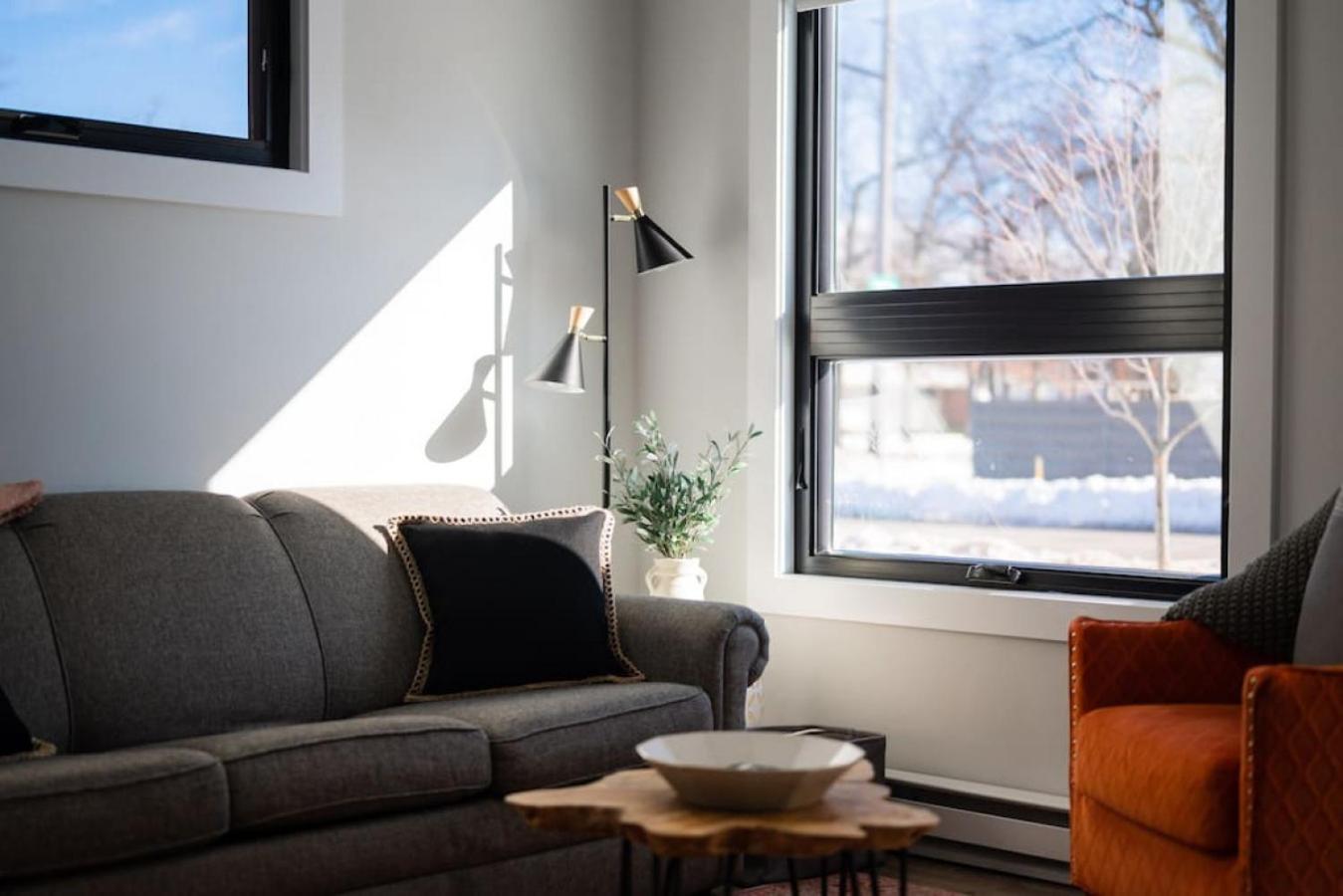 Stella Boona 1BD Loft Condo Downtown Wineries Beaches