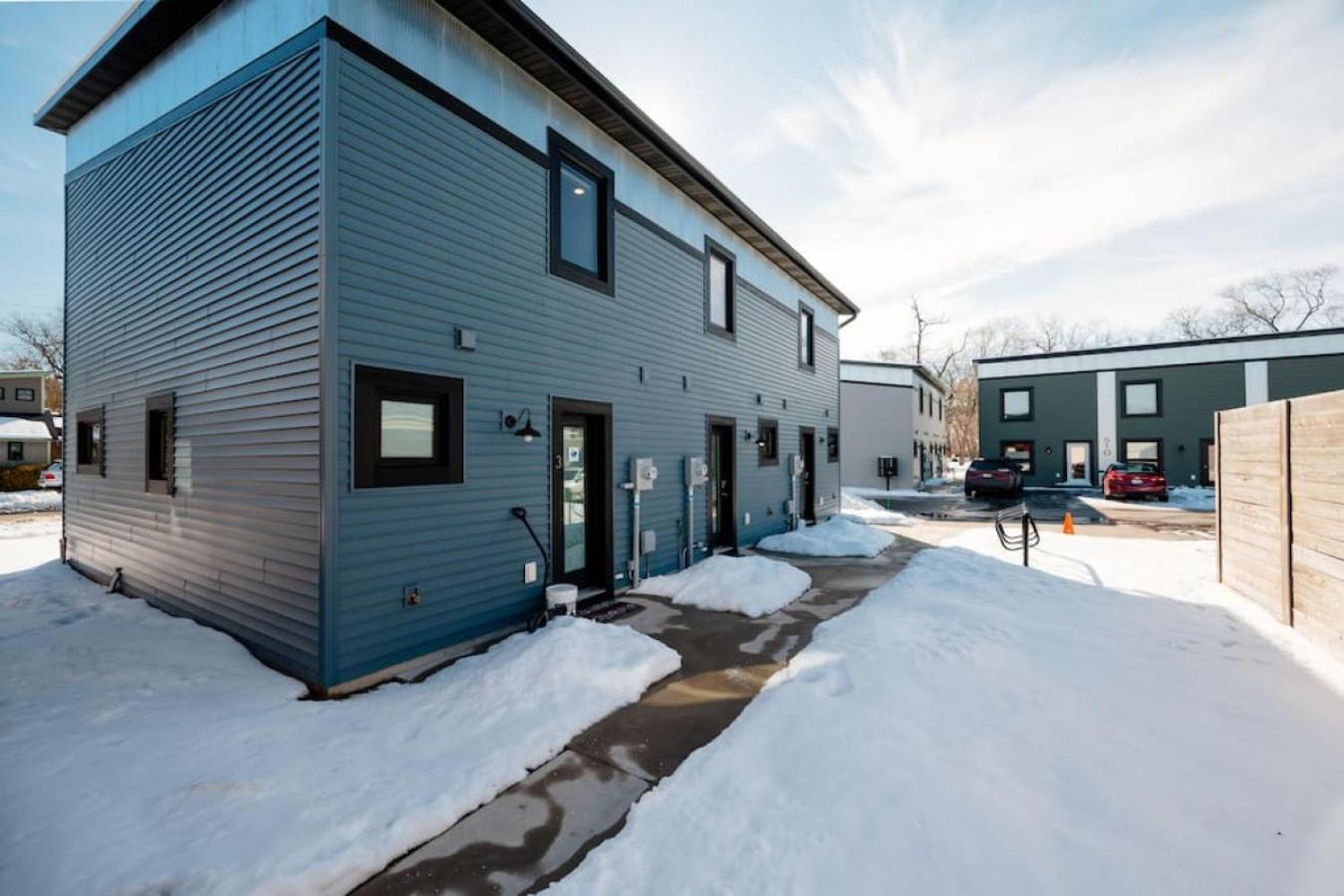 Stella Boona 1BD Loft Condo Downtown Wineries Beaches