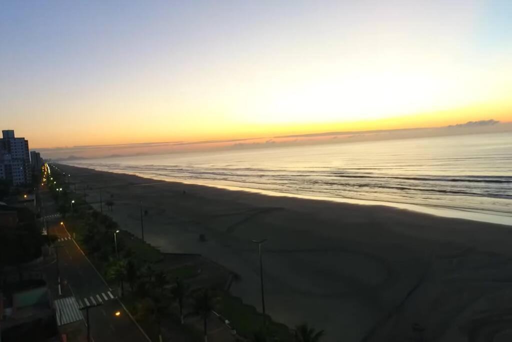 Conforto Em Frente A Praia ap01