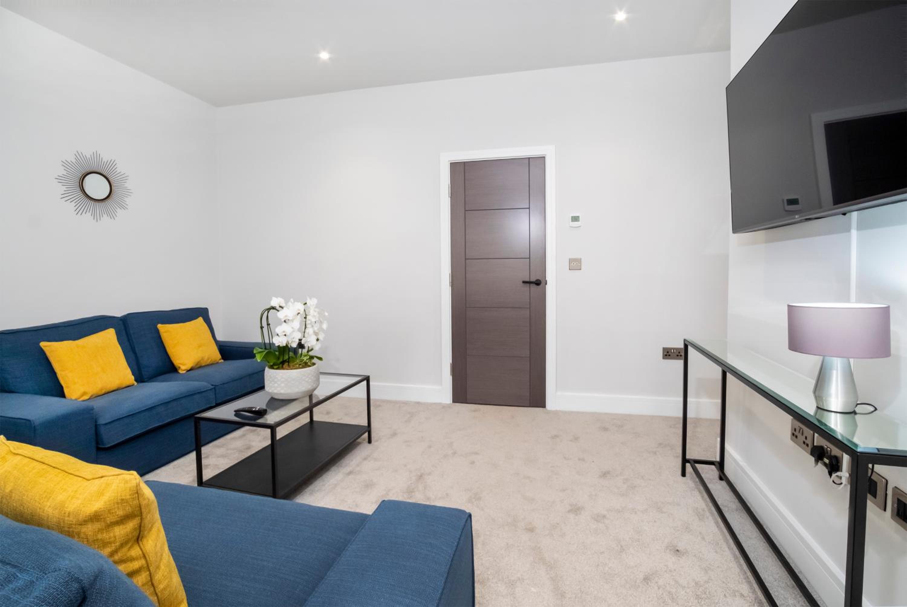 City Apartments - Clifton Green 2 Bedroom Apartment view 2