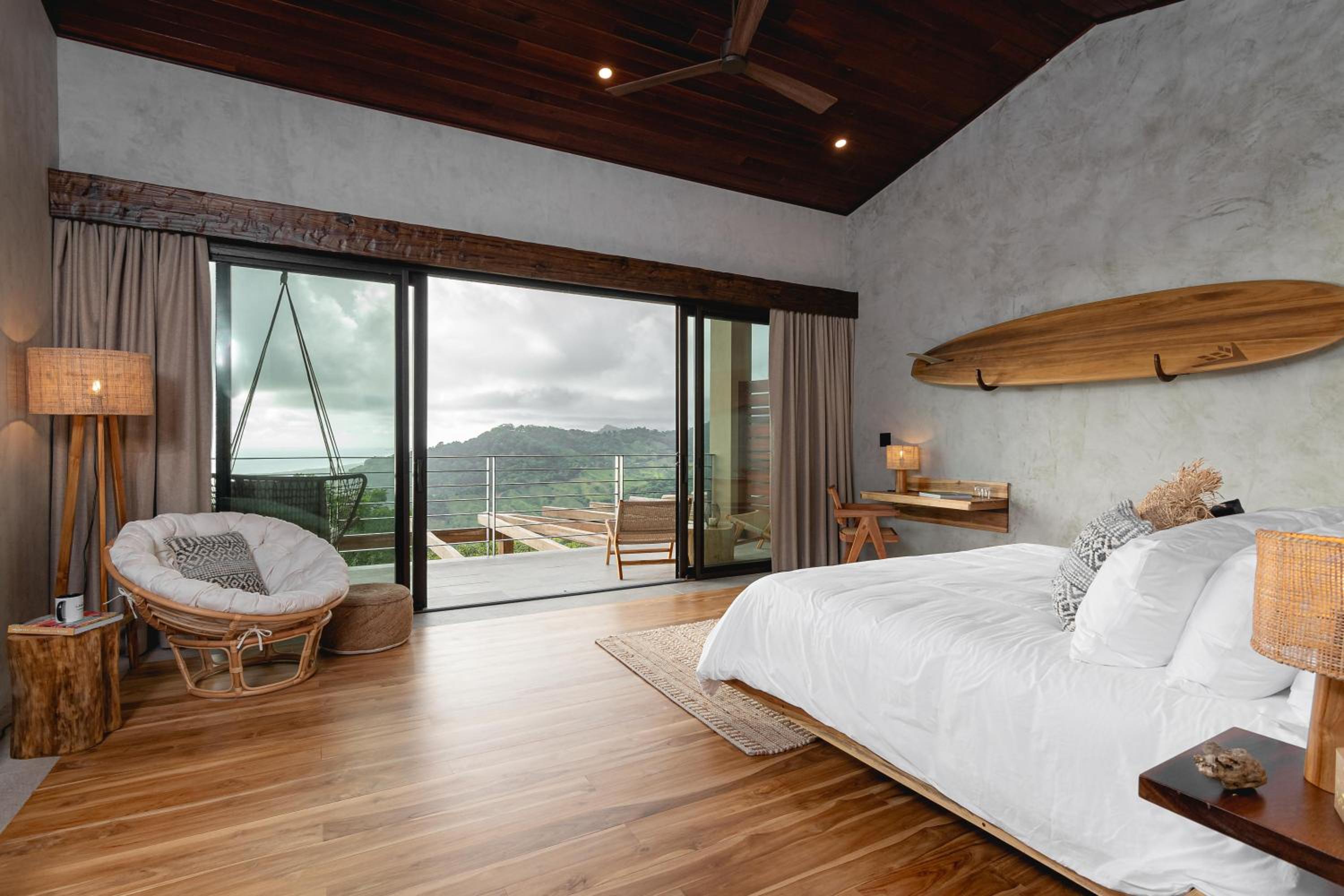 Lamangata Luxury Surf Resort