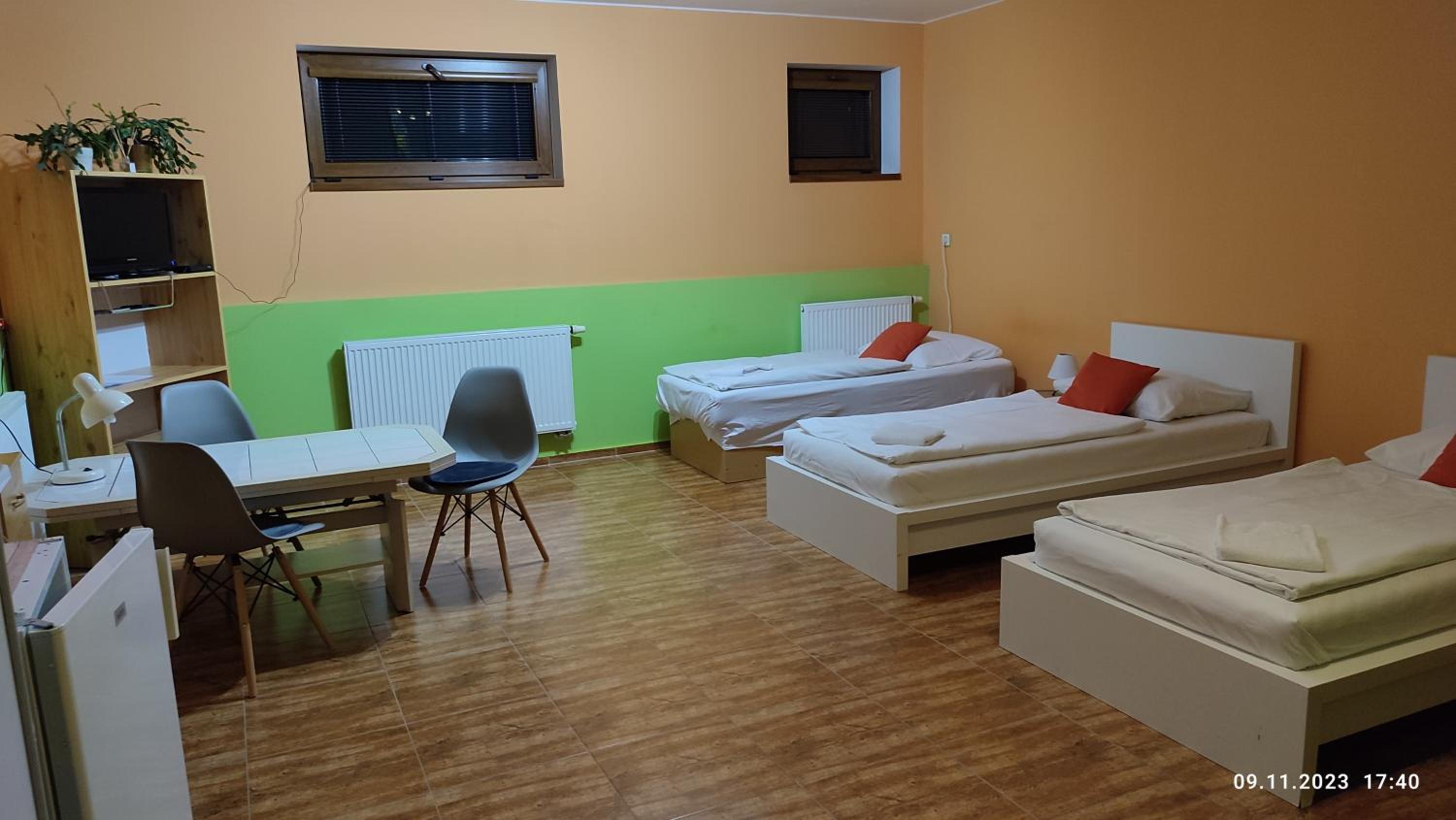 Villa Homestay Nad Helmrovkou