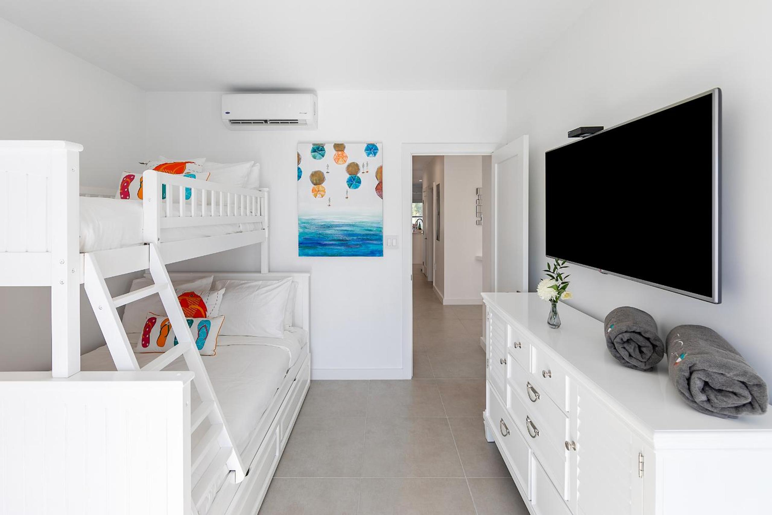 Carpe Diem 3 BR Condo view 4
